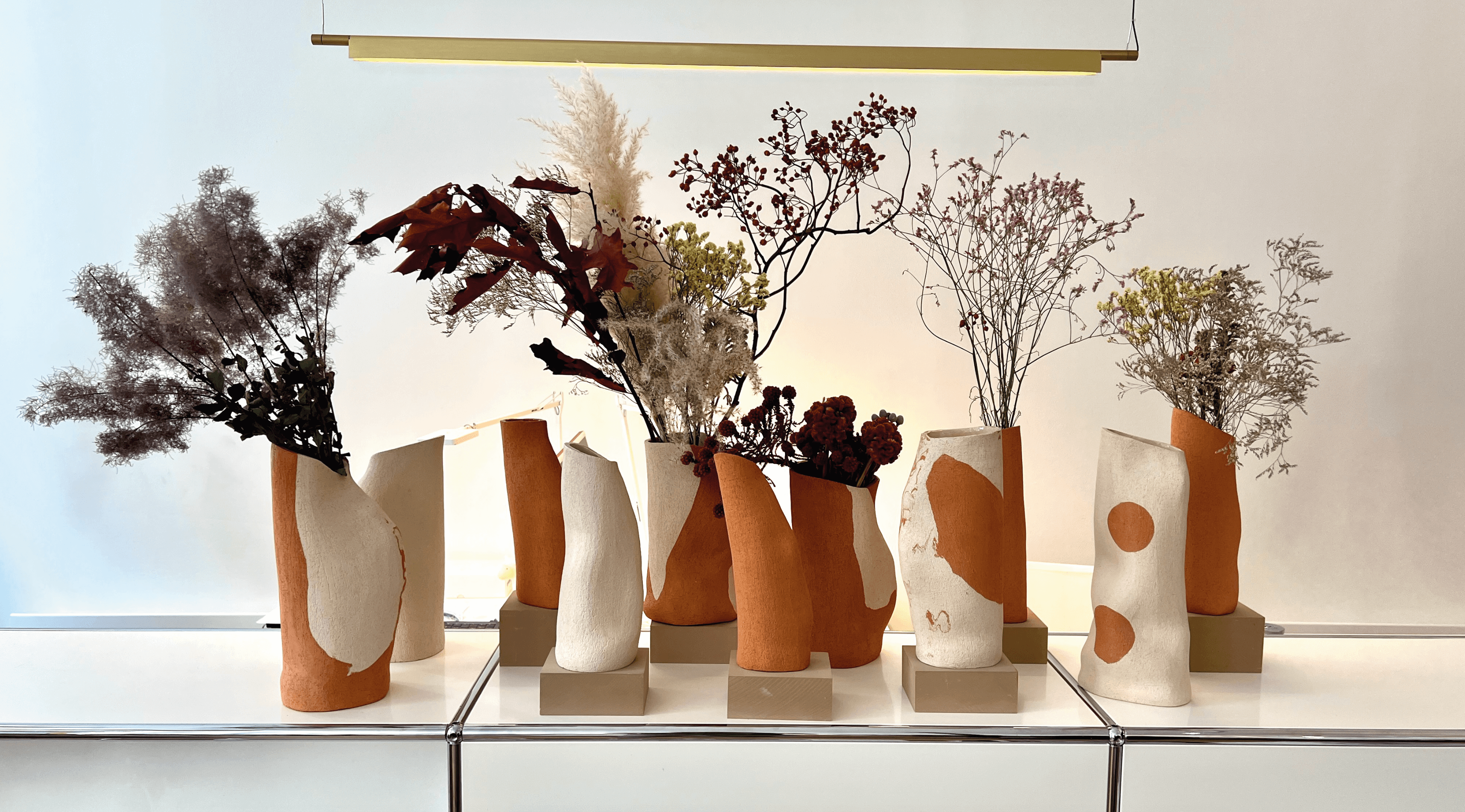 Tarian-eyewear-Brute-ceramic-vases-magnificient-flowers