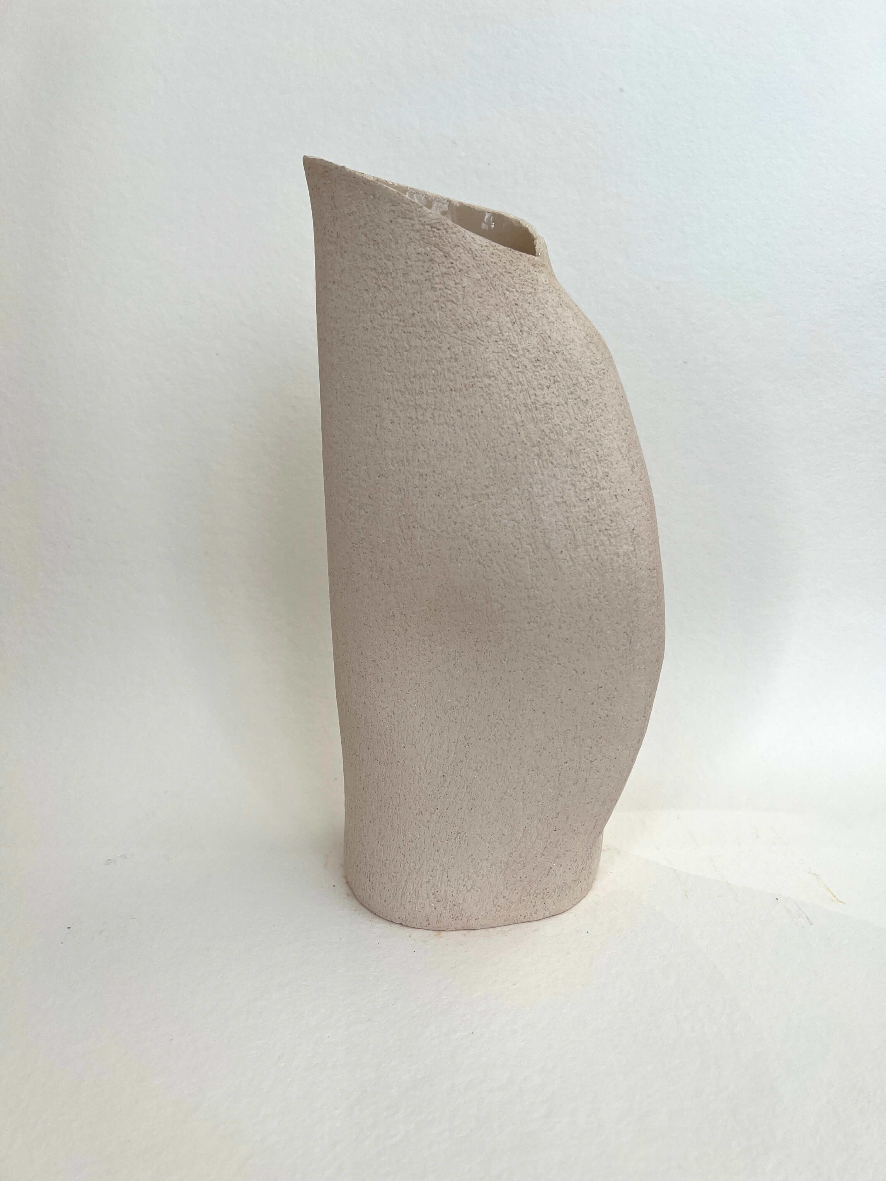 Tarian-Brut-long-vase-ceramic-white
