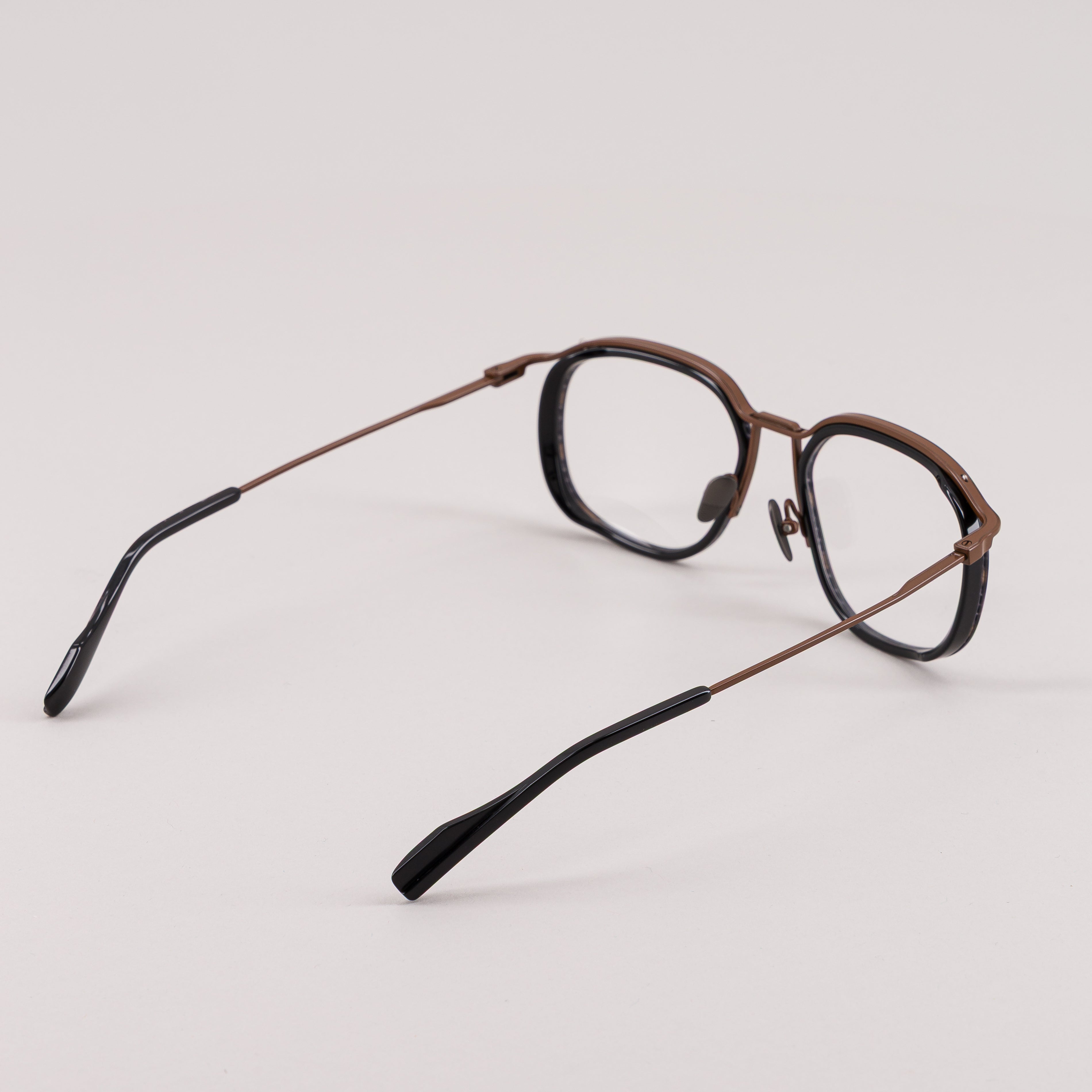 #color_black stripes