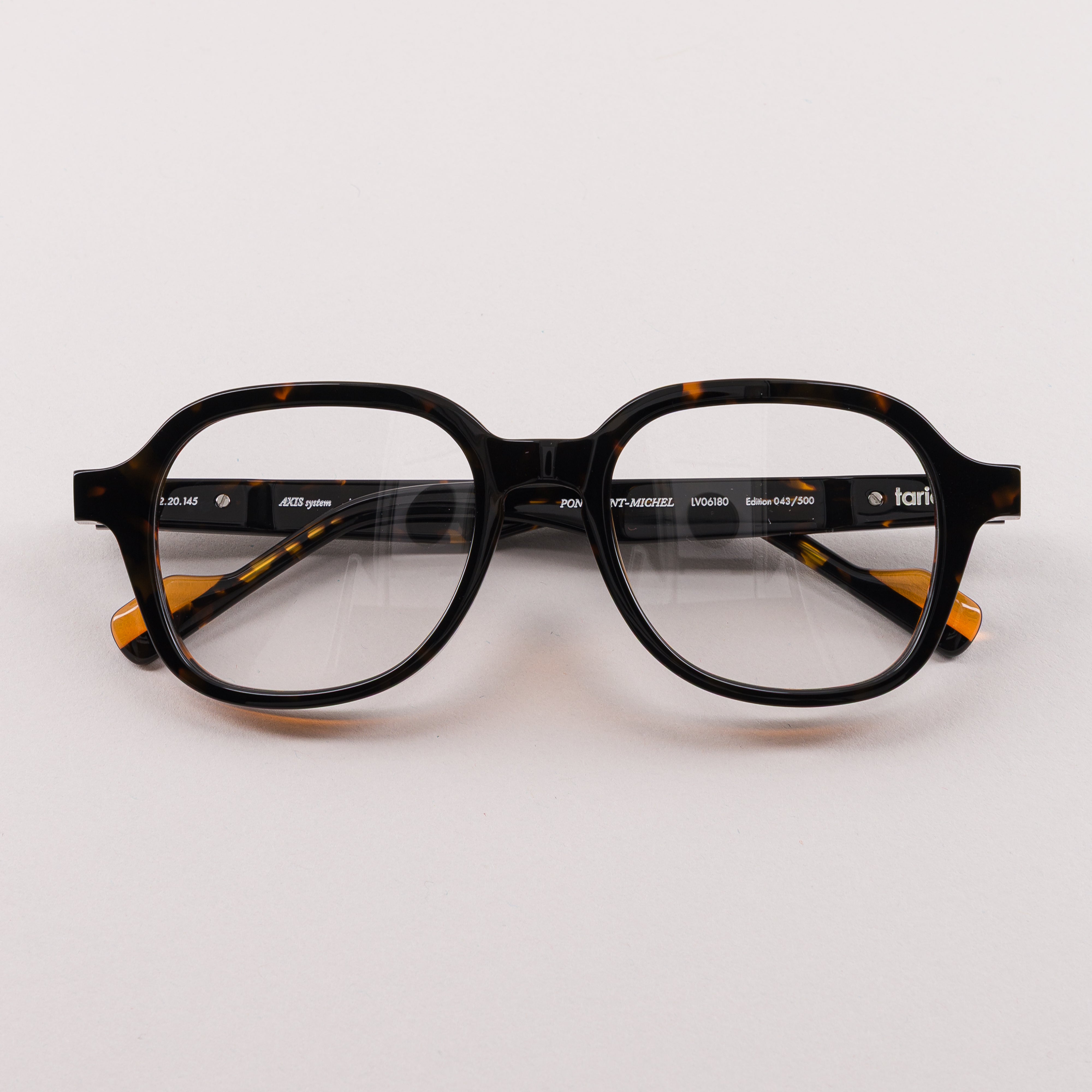 #color_black and orange