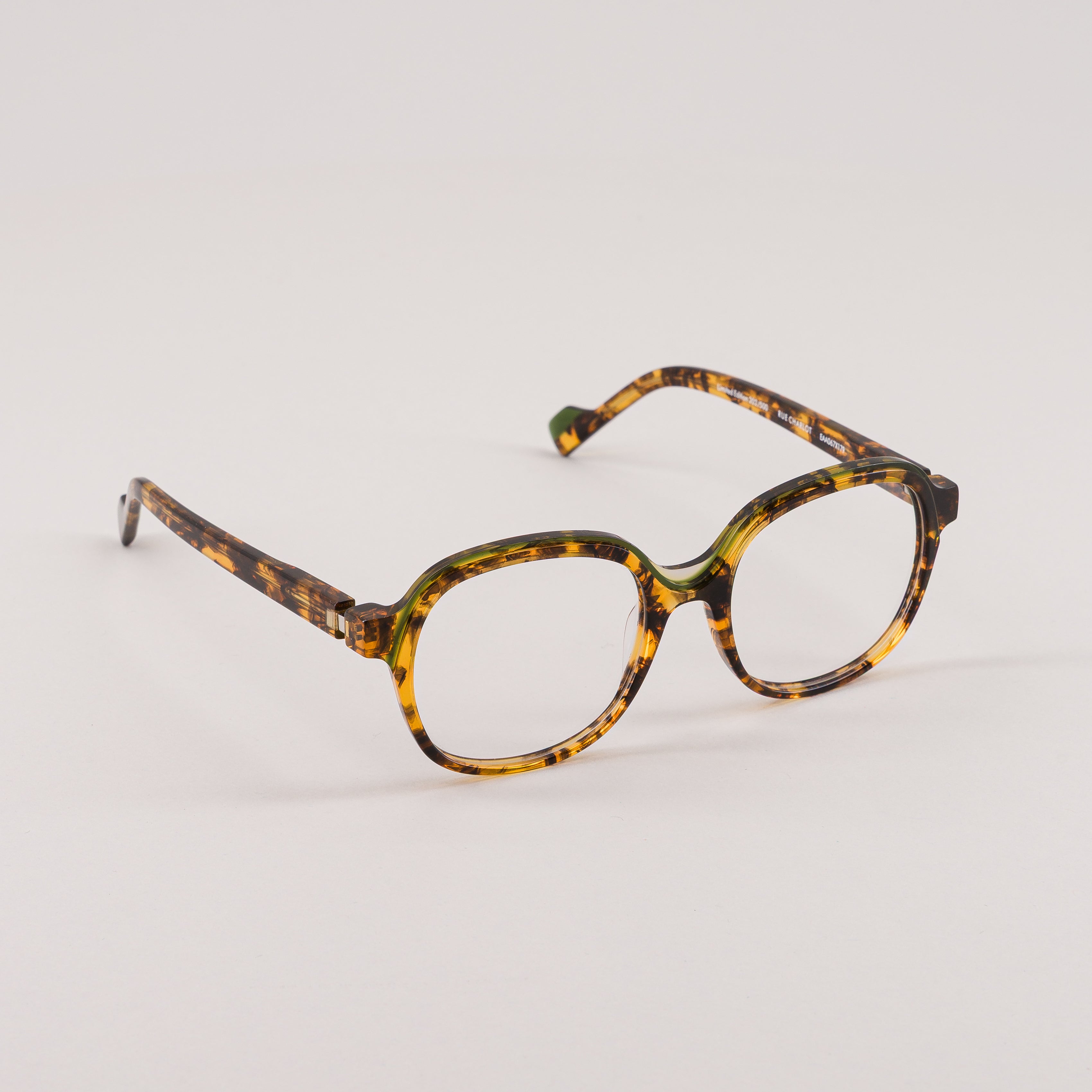 #color_tortoise shell green and clear