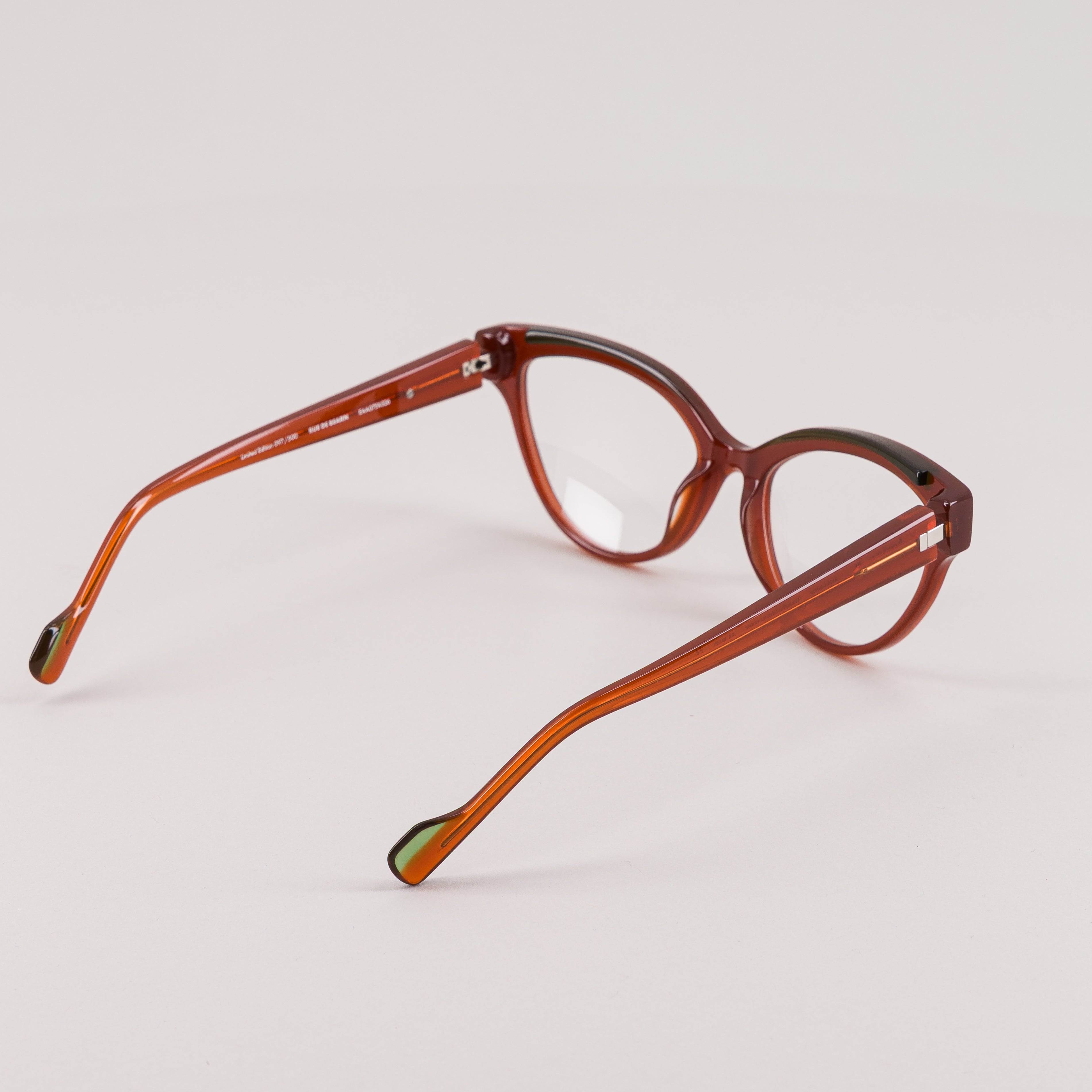 #colore_Camel e verde