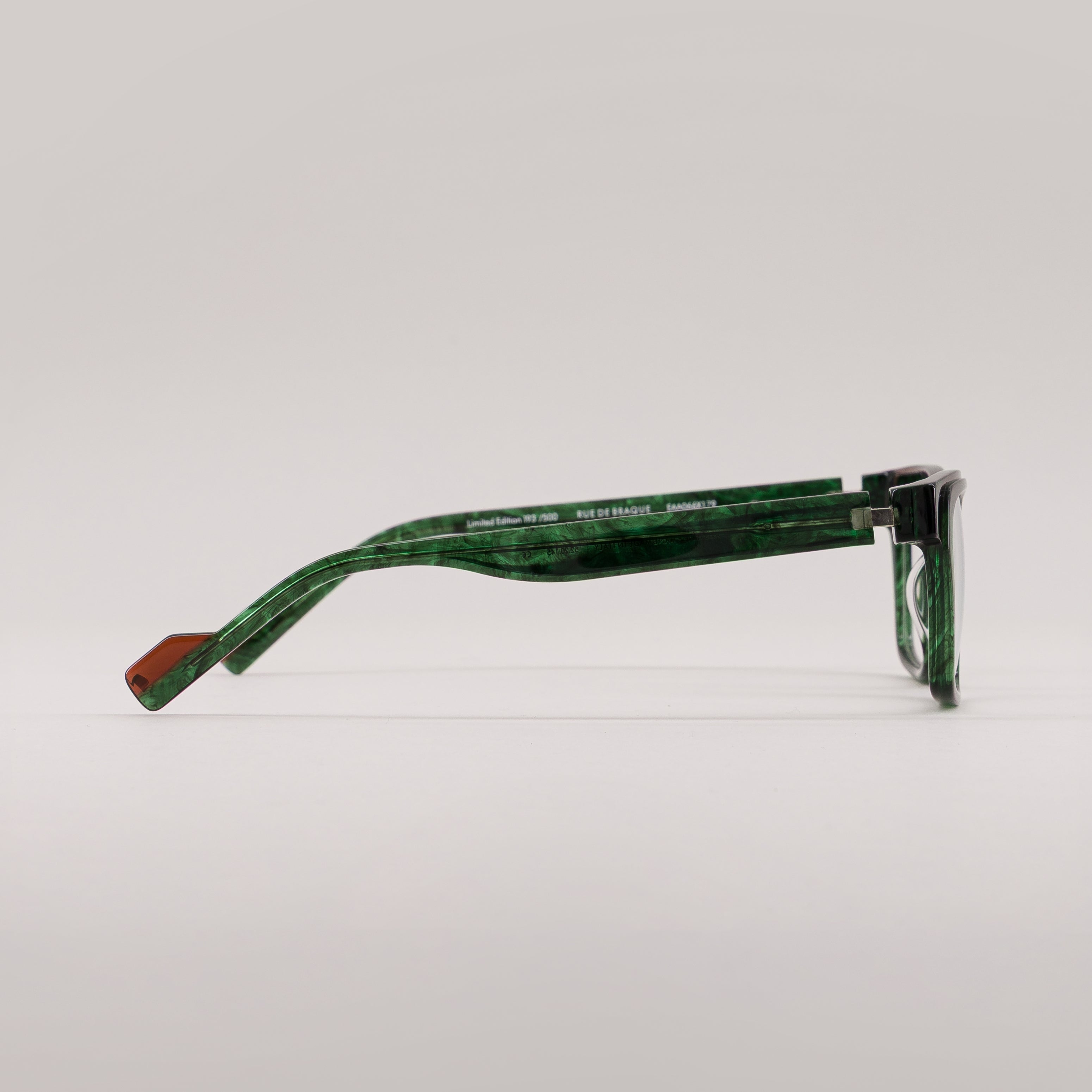 #couleur_Écaille verte