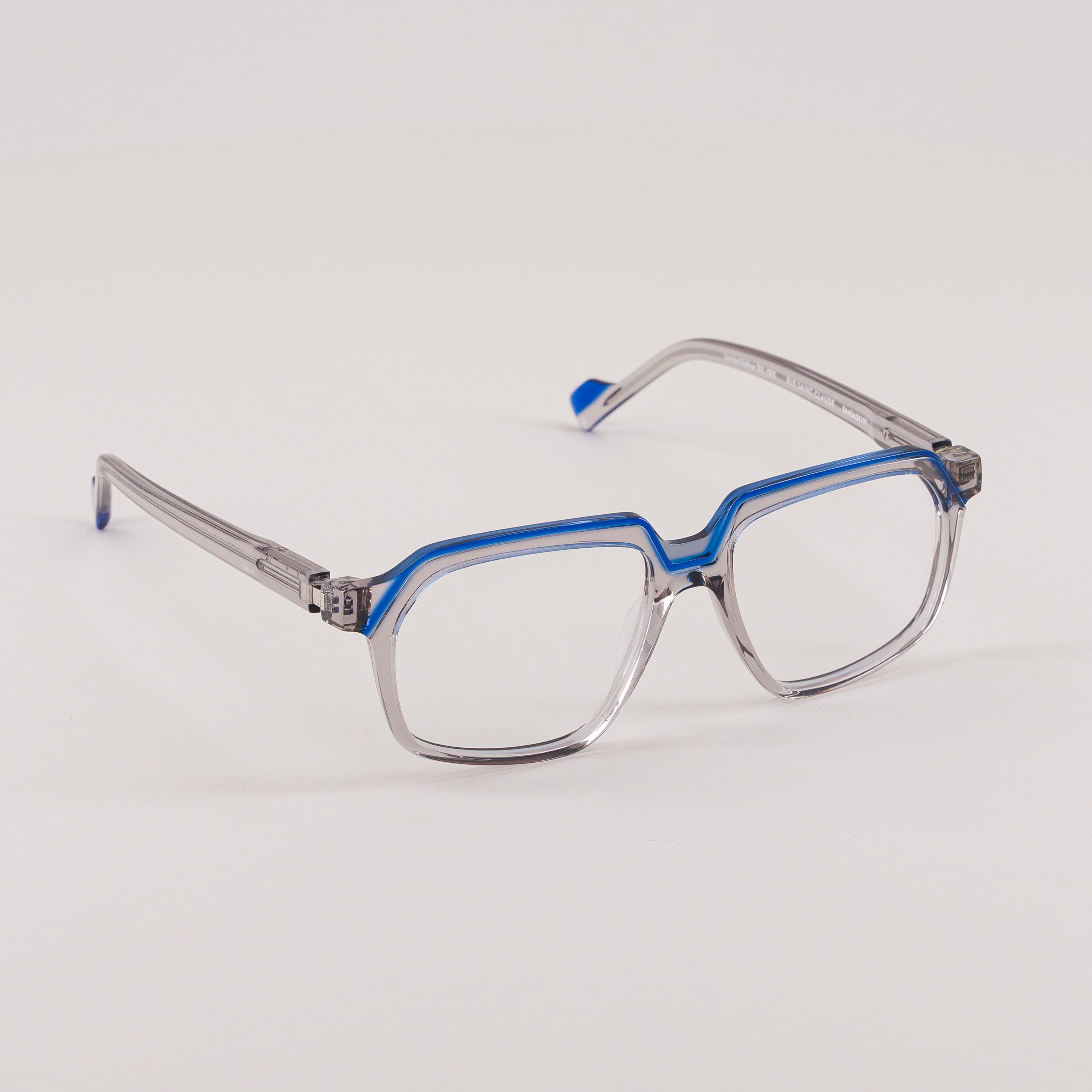 #color_grey clear and blue