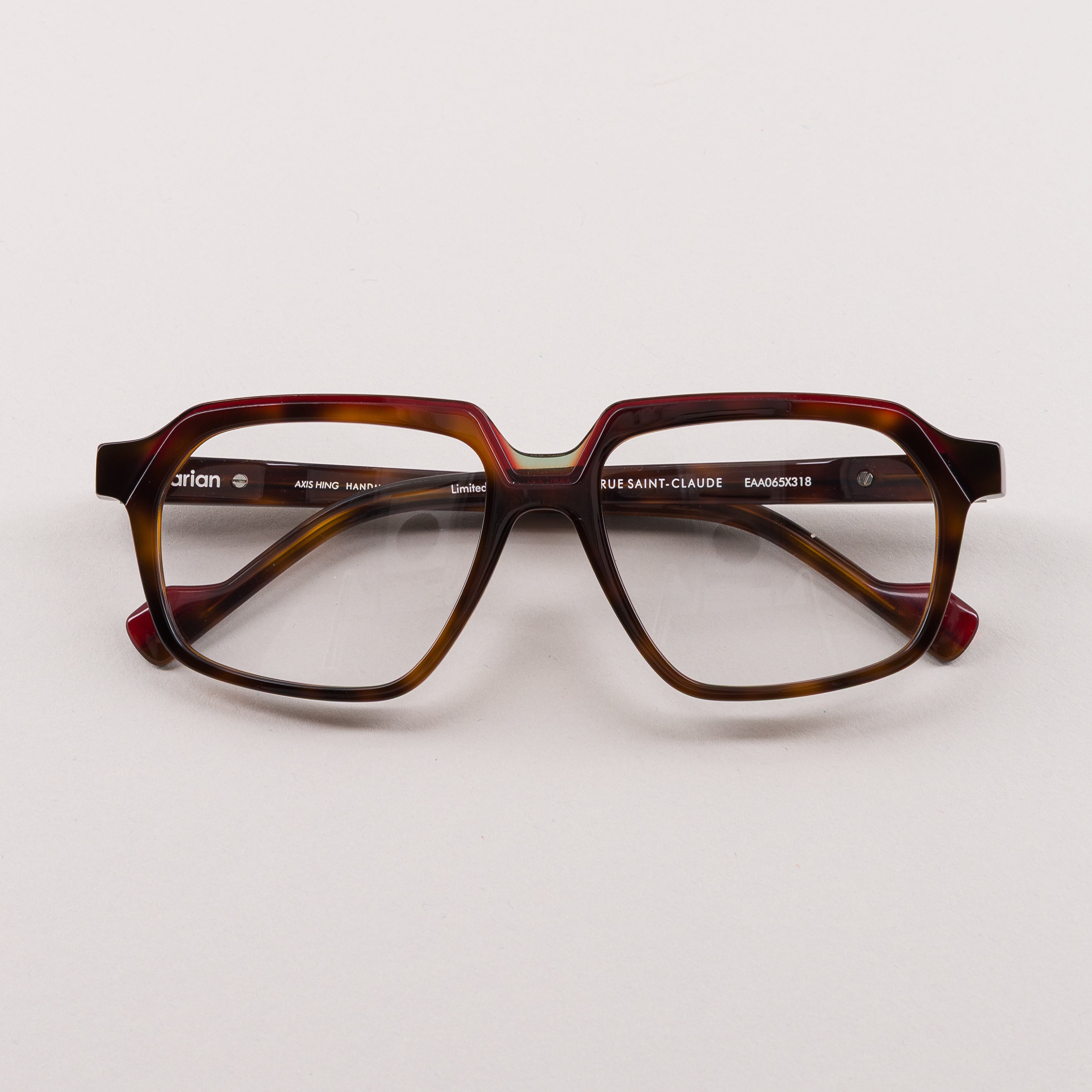 #color_burgundy tortoise shell and green