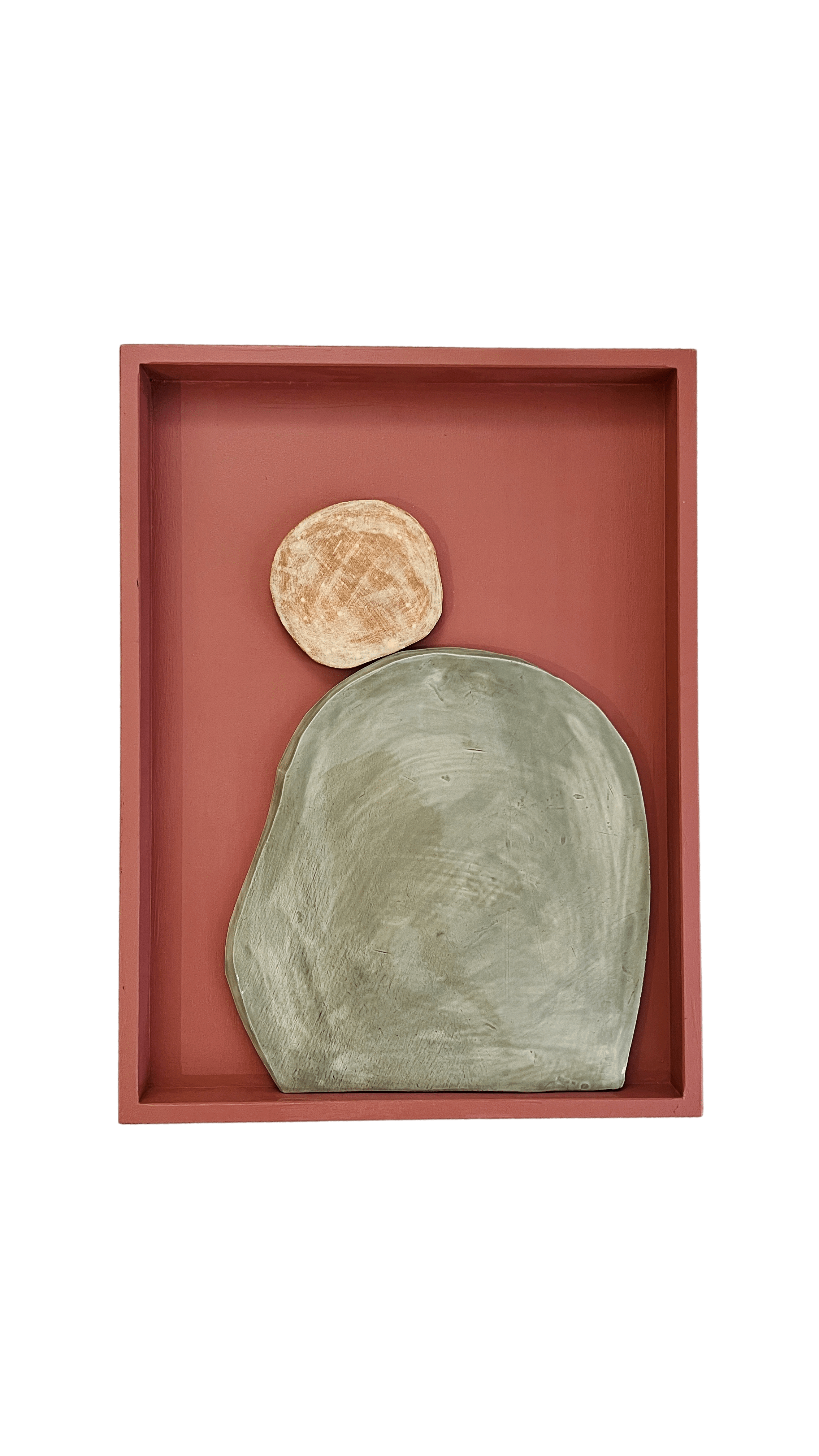 Tarian-Cielo-ceramic-frame-red-sand-lightgreen