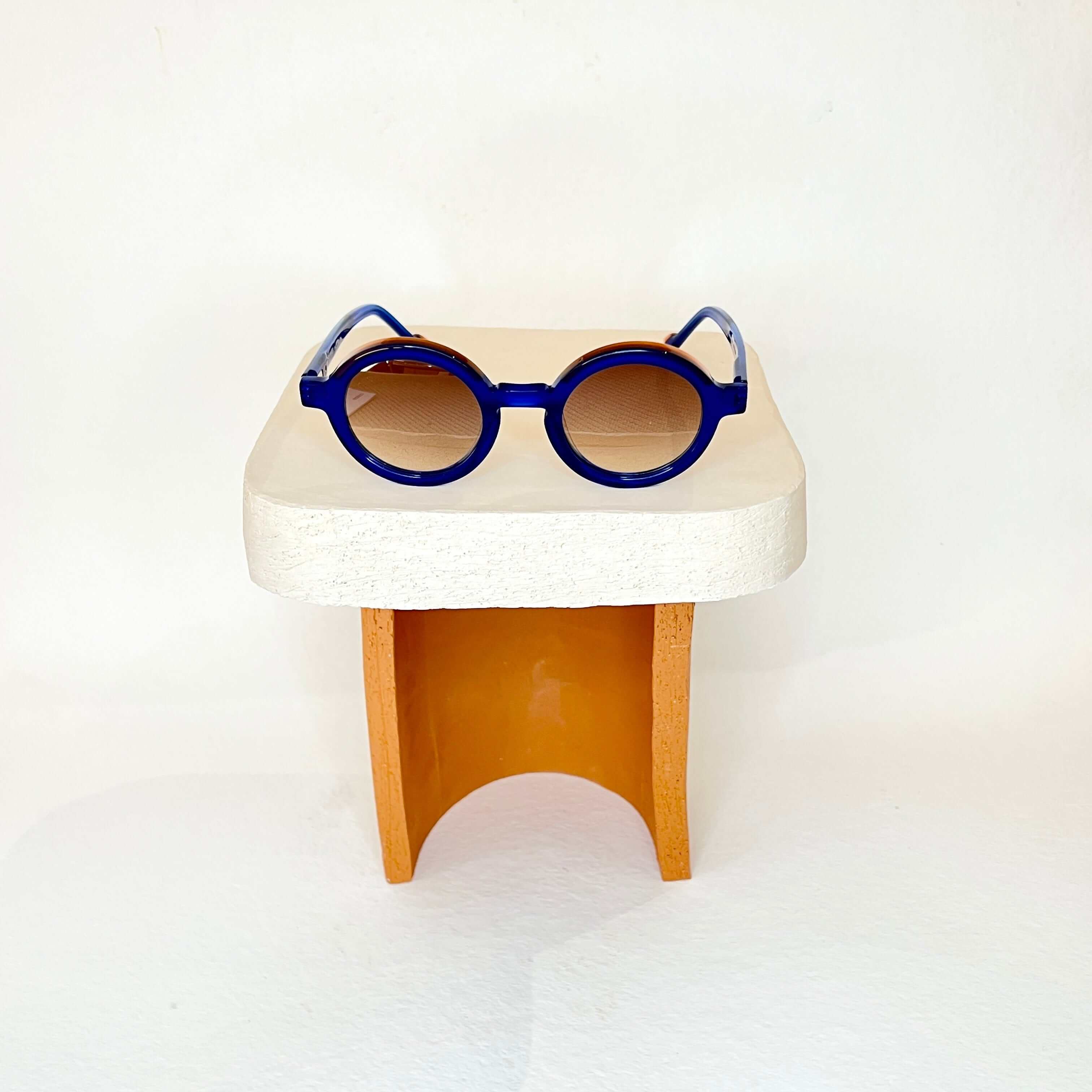 The ceramic base