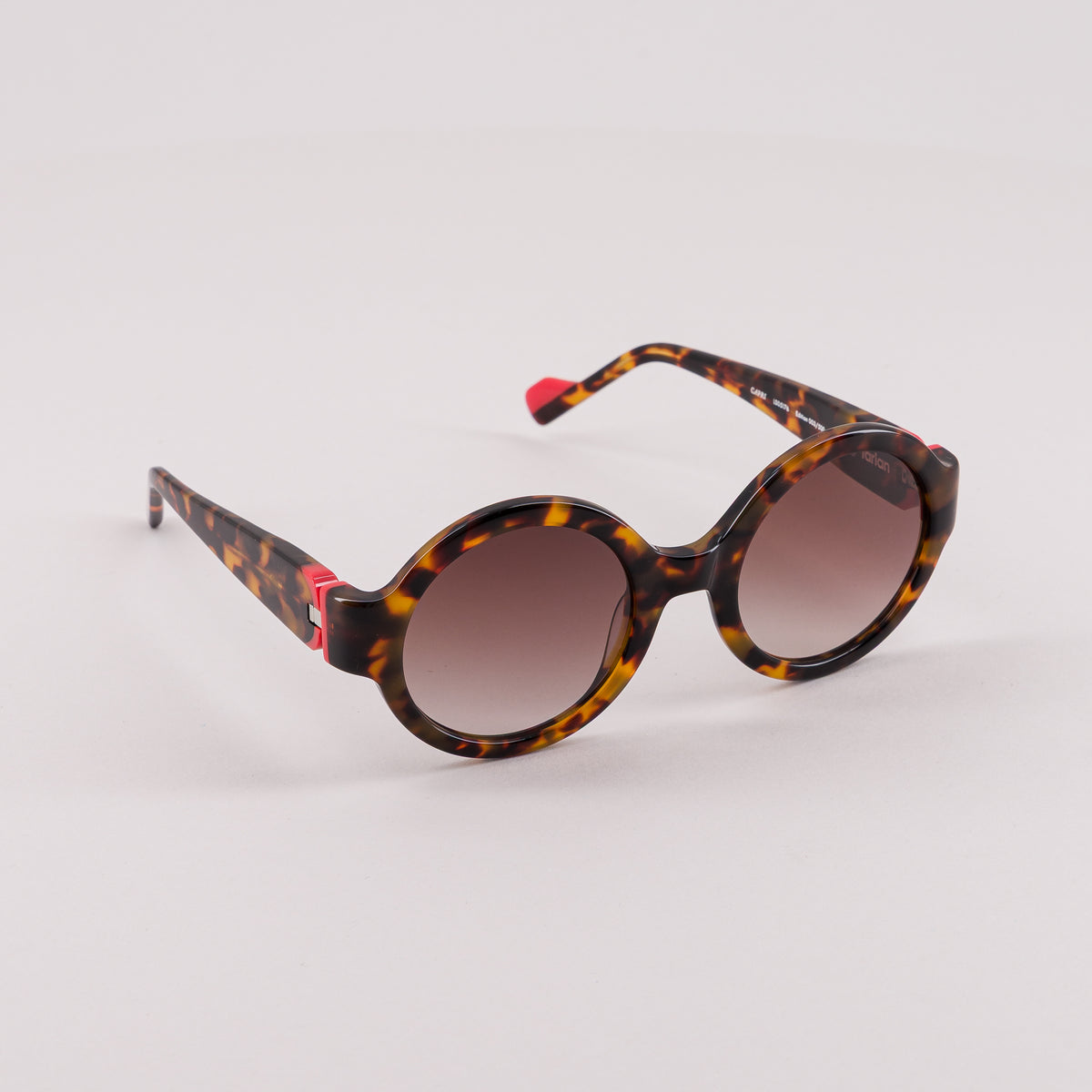 #color_Tortoise shell and coral