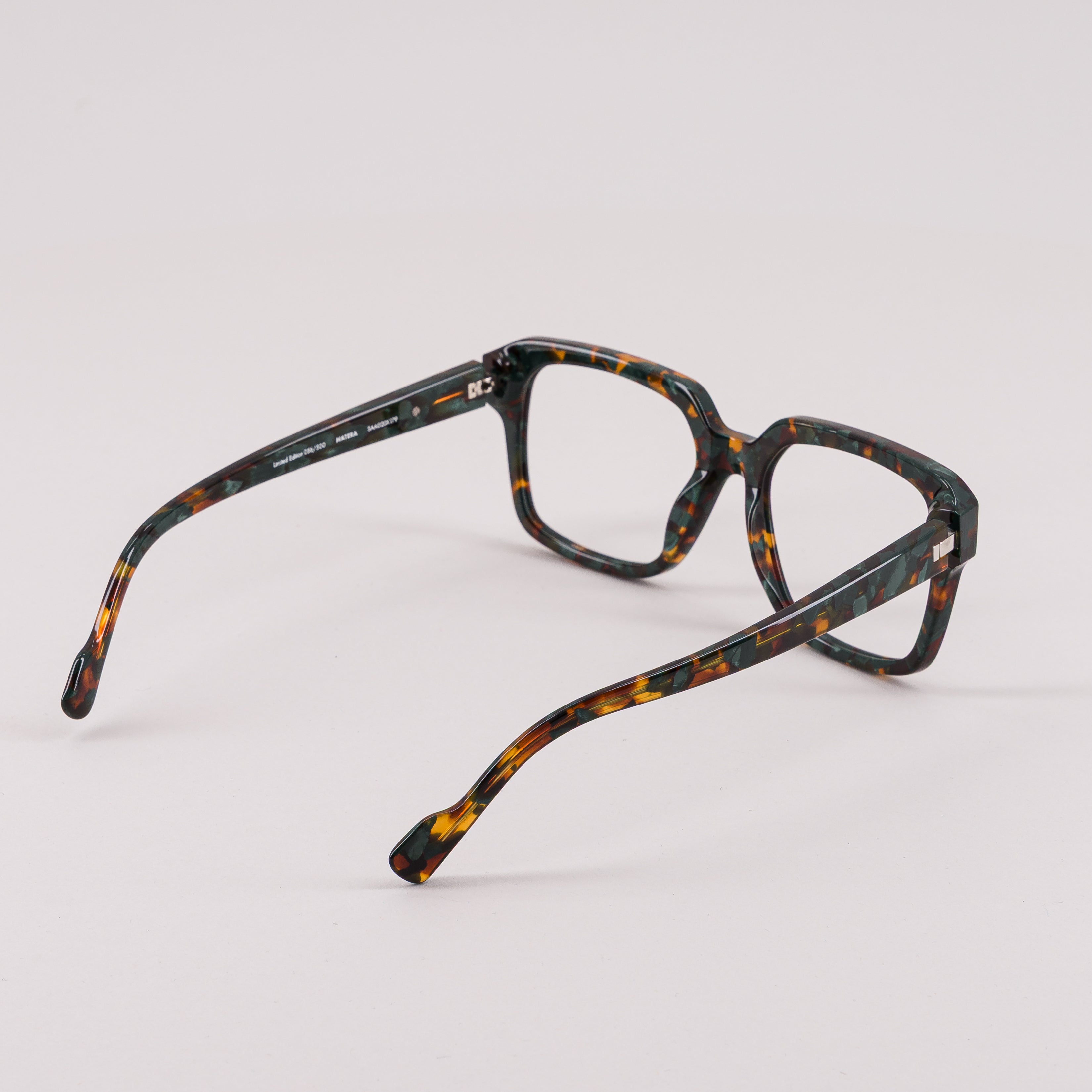 #couleur_Écaille de tortue verte