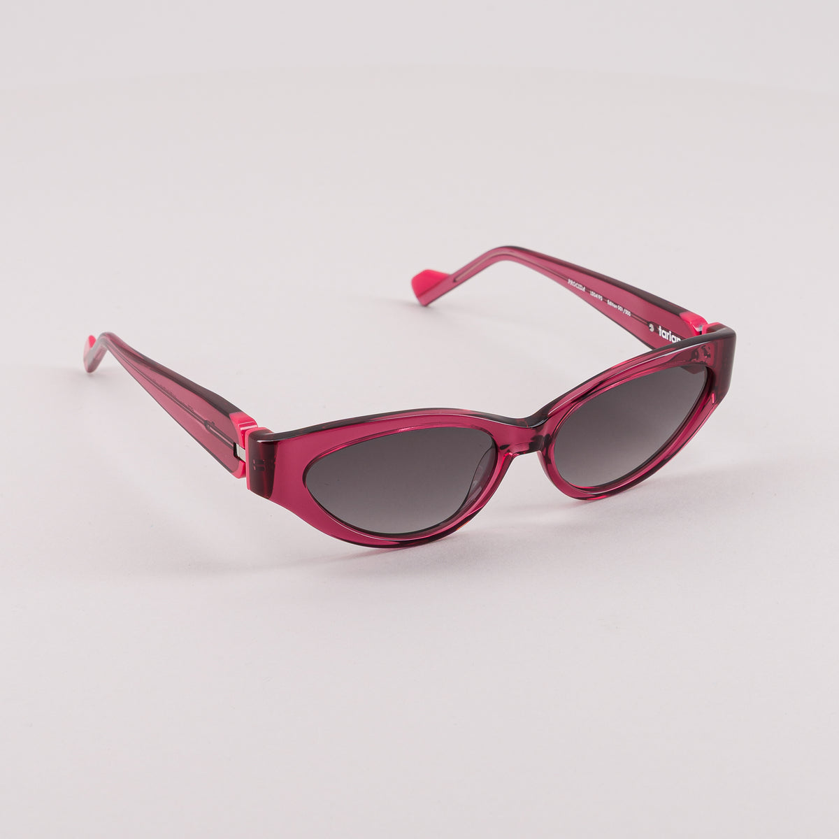#color_Burgundy and pink