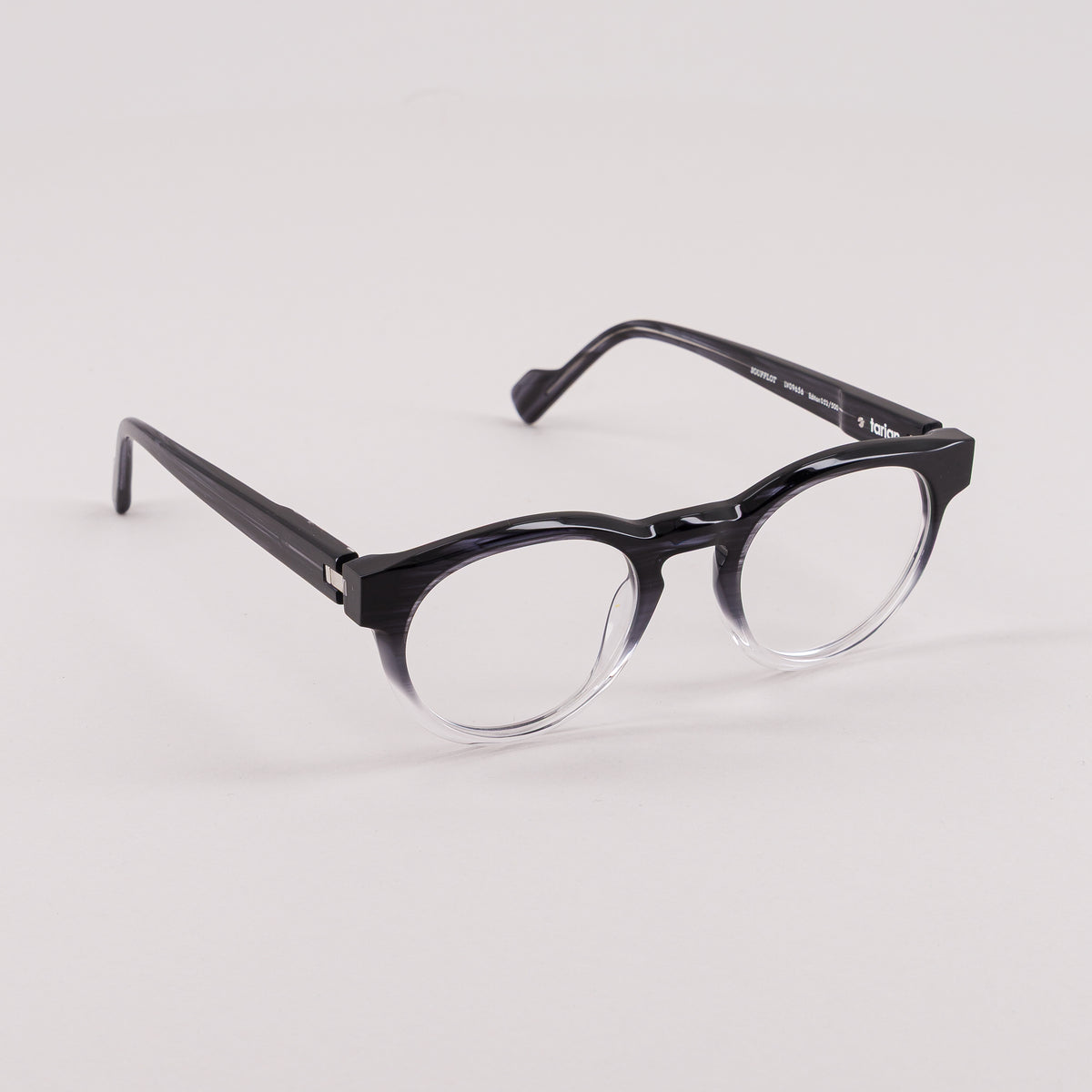 #color_Black gradient clear