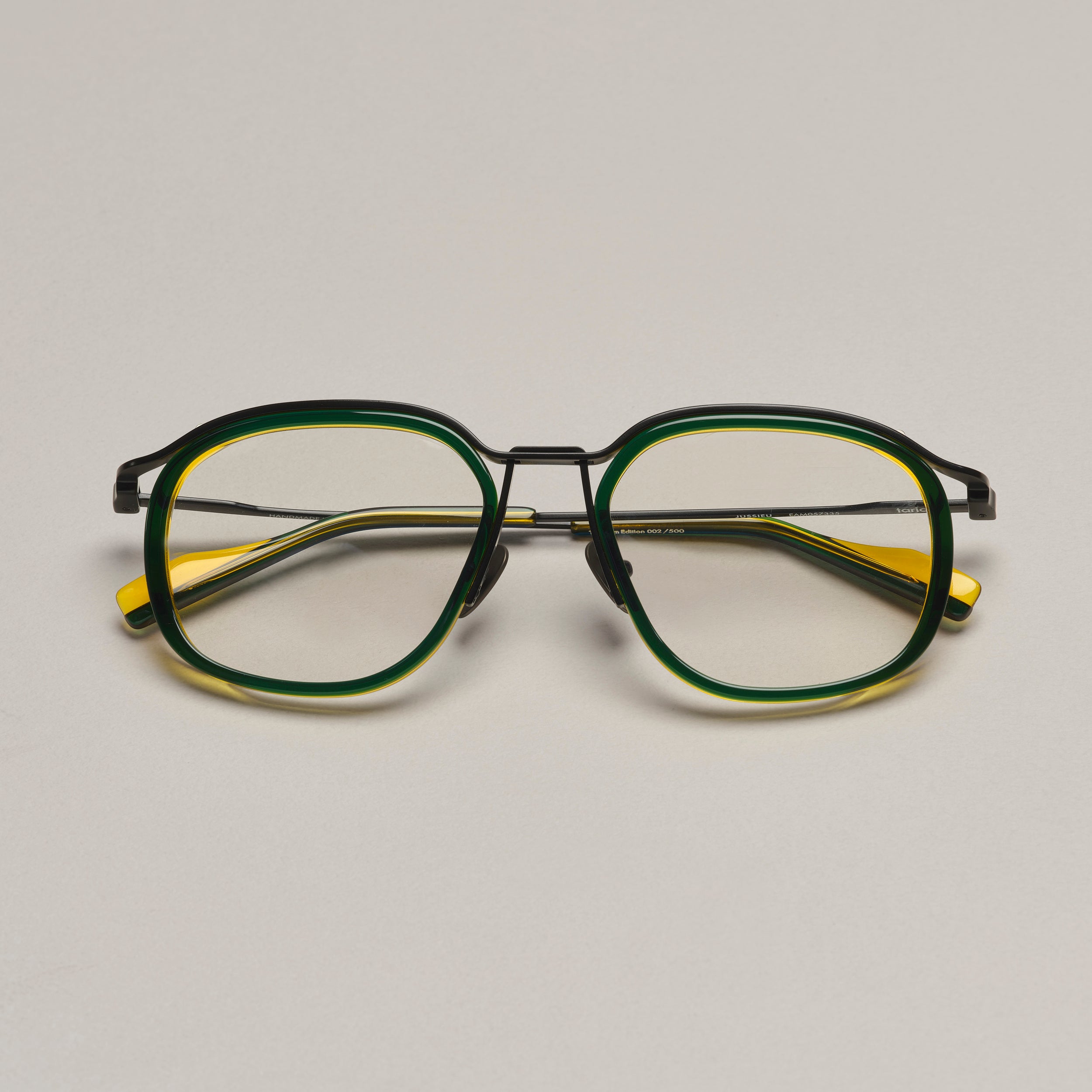 TARIAN-eyewear-luxe-glasses-oval-green-yellow
