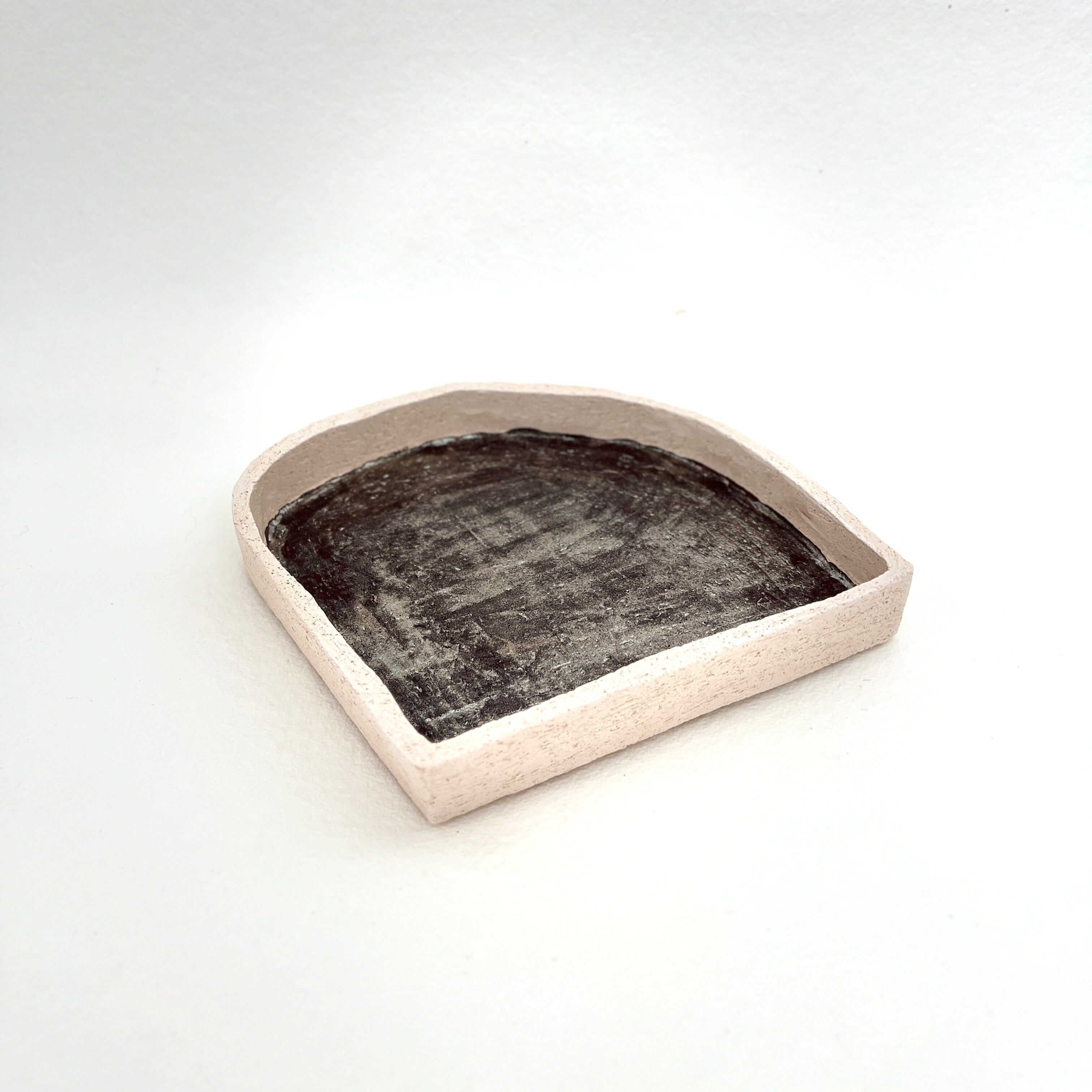 Tarian-Vide-Poche-ceramic-grey-white