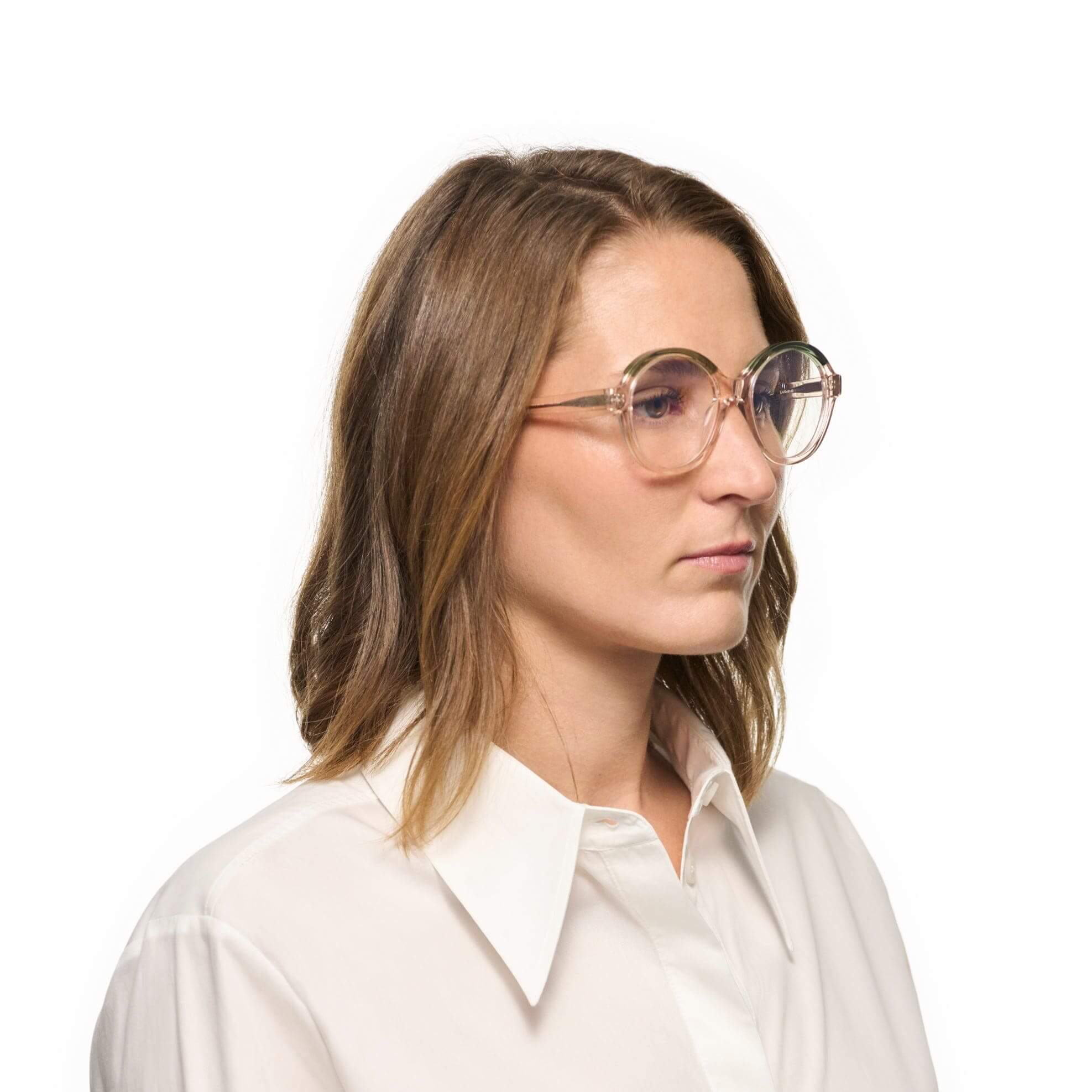 Tarian-Rue-de-Sevigne-large-oval-eyewear-clearpink-green-portrait2