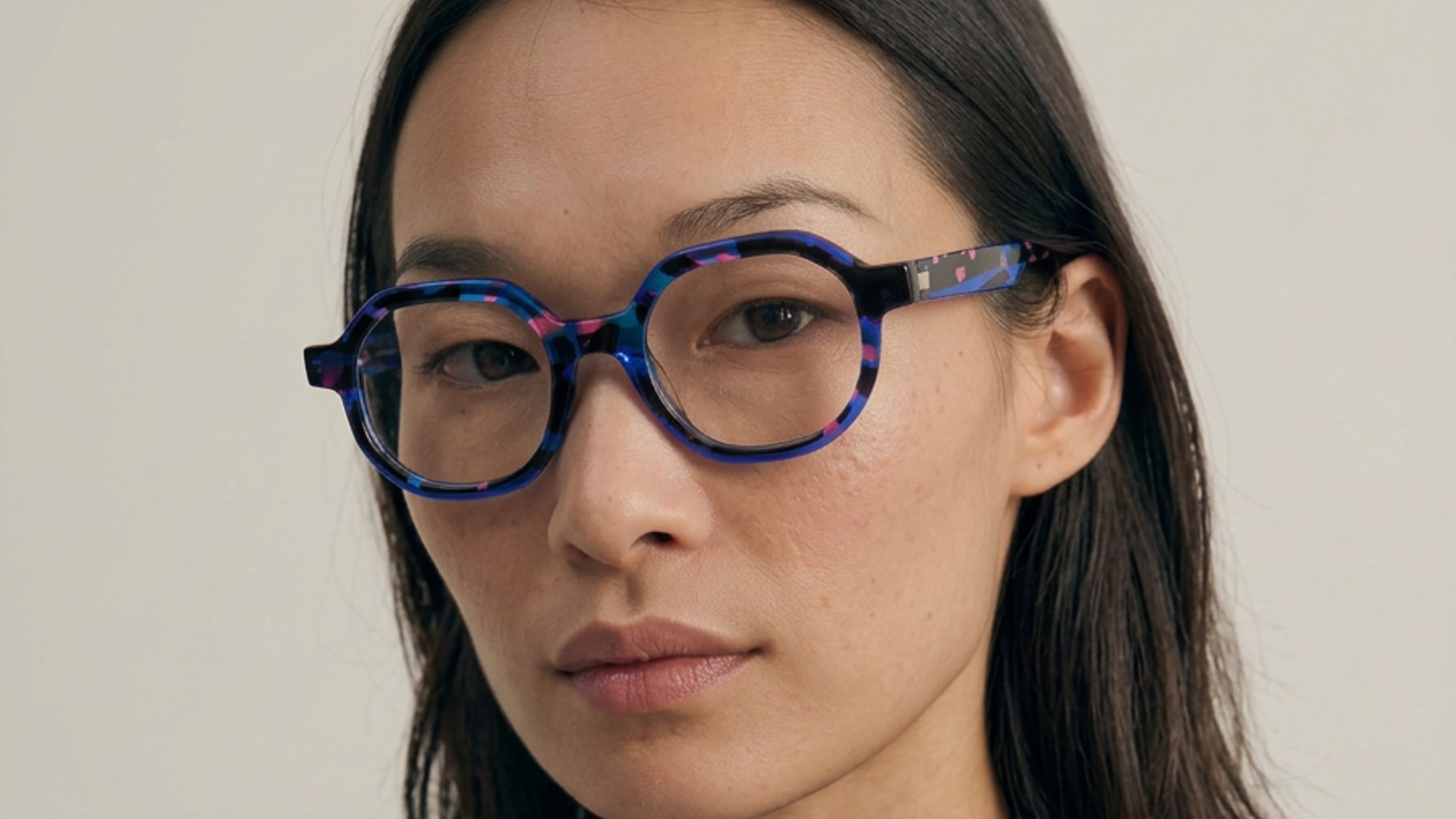 Tarian-Square-Collection-Minnajima-eyewear-black-pink-gold