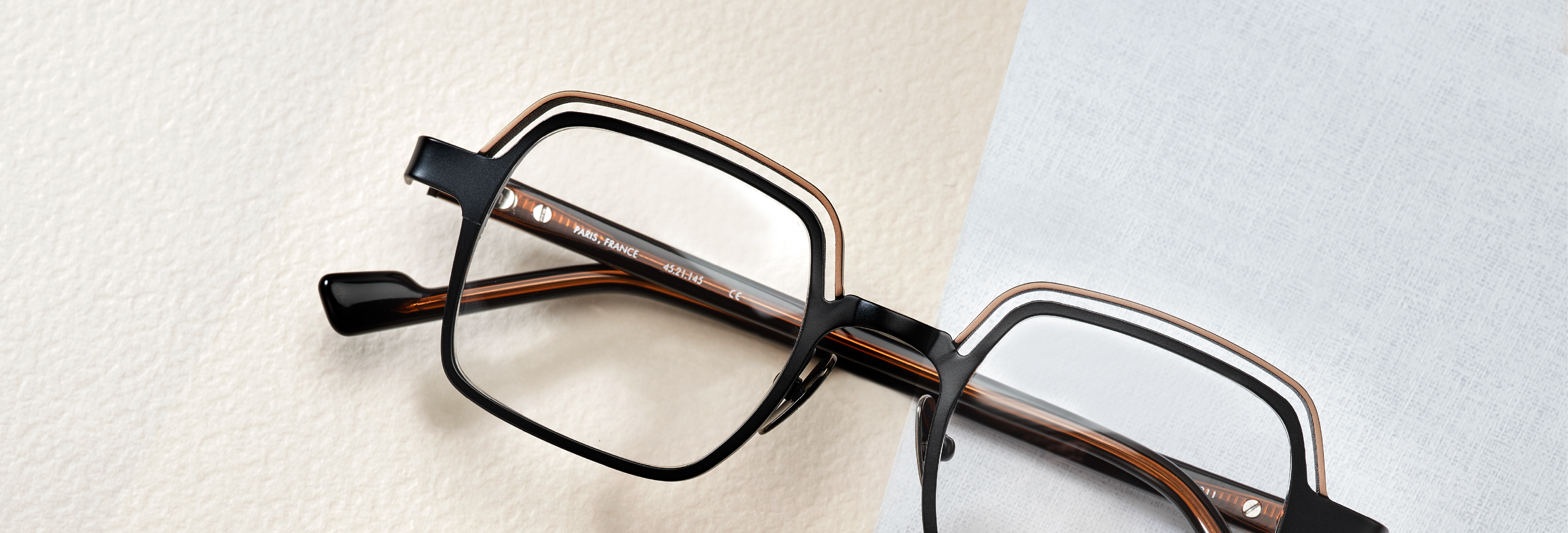 Tarian-Square-Collection-Minnajima-eyewear-black-pink-gold