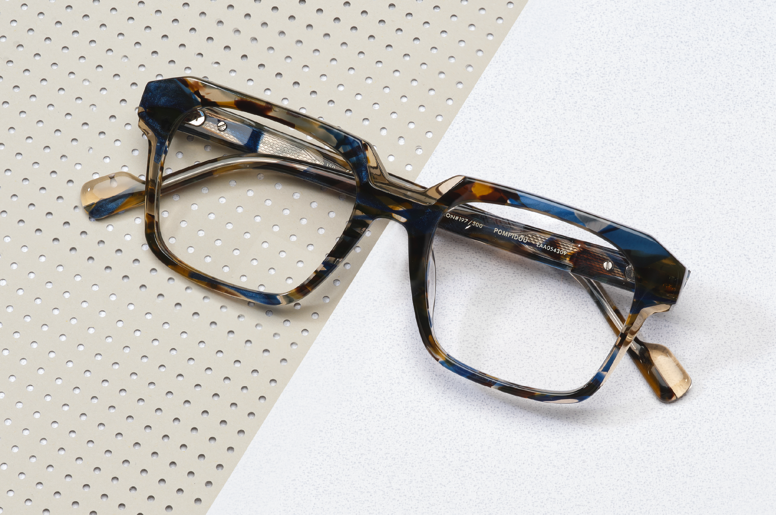 Tarian-Canvas-Collection-Pompidou-rectangle-eyewear-turtleshell-blue-beige