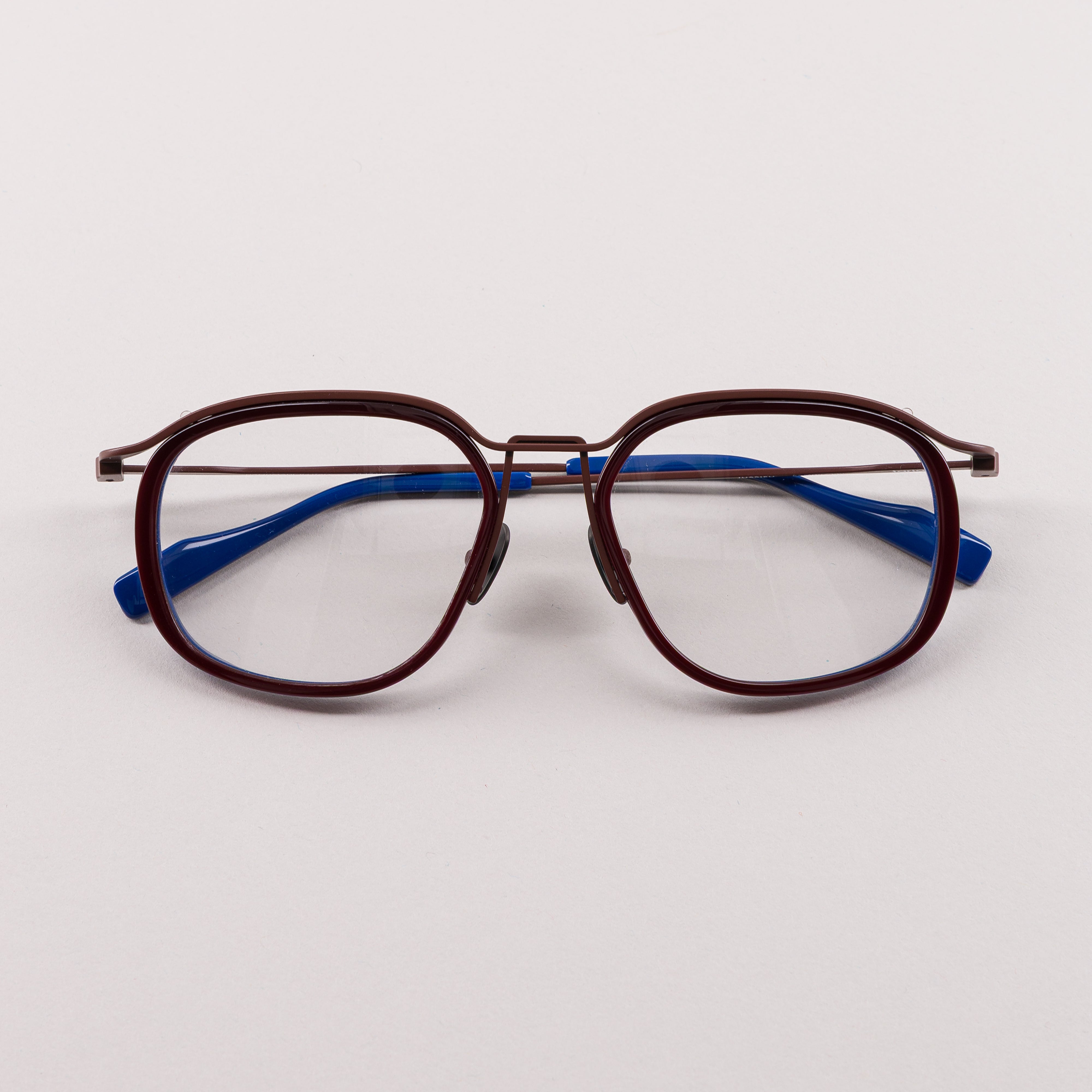 #color_burgundy and blue