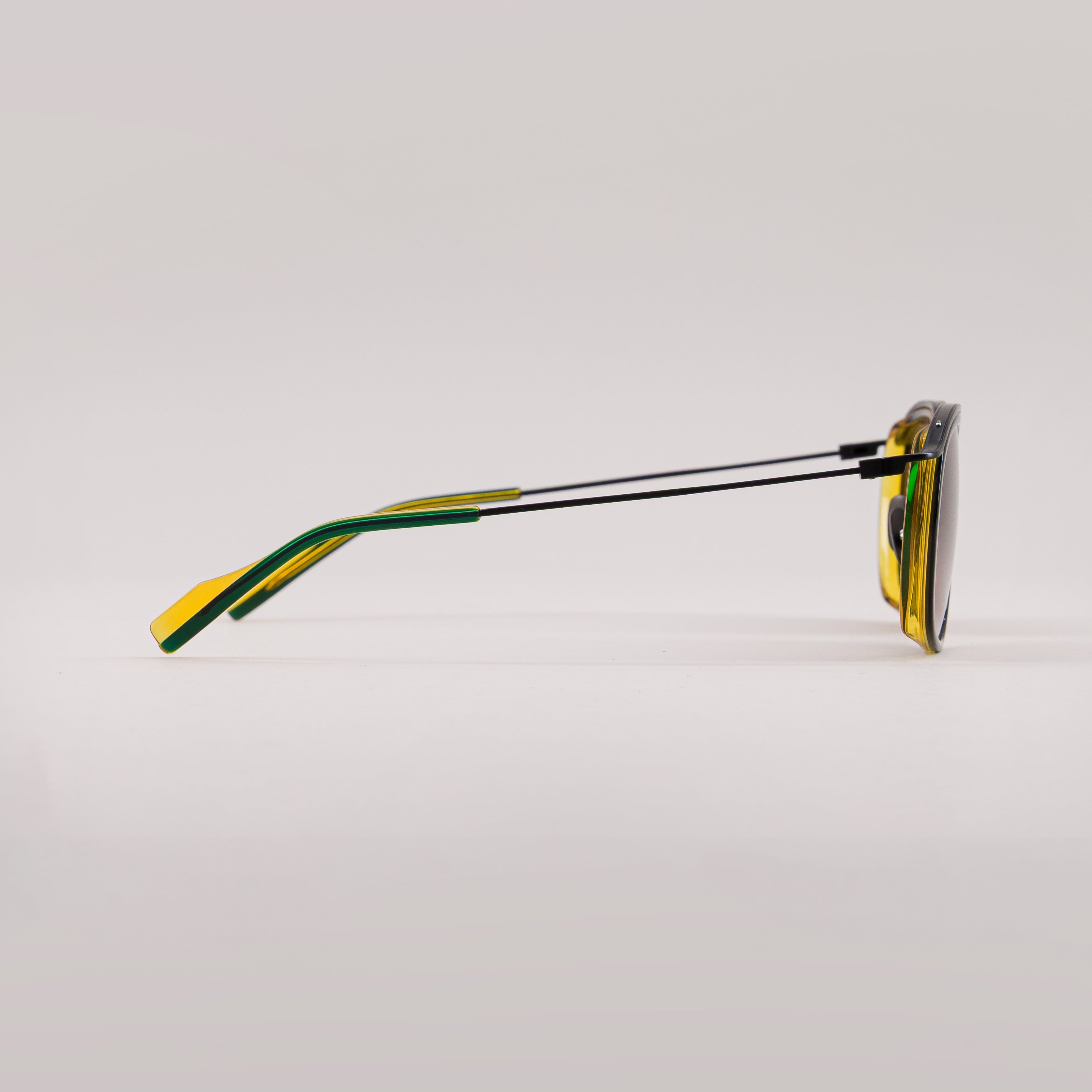 #color_green and yellow