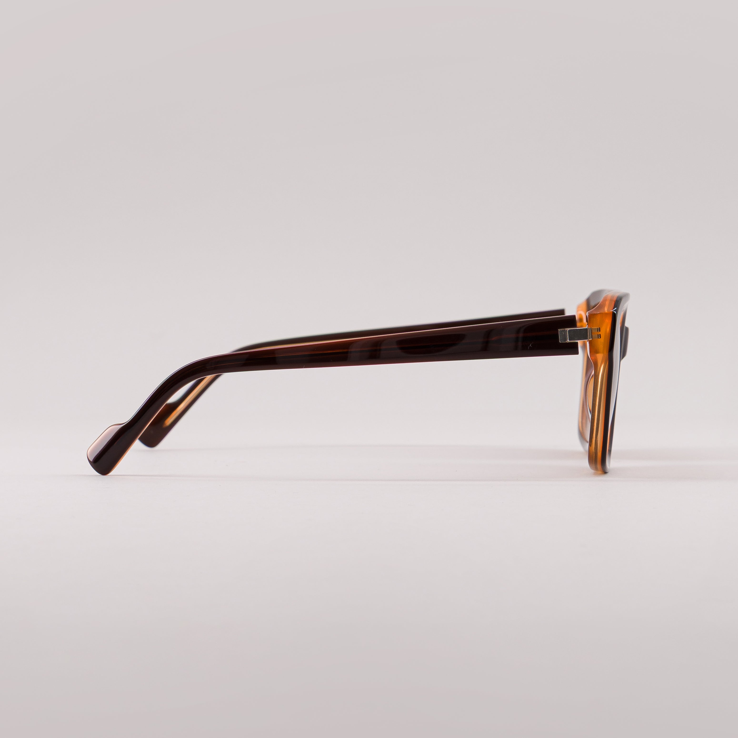 #color_Brown orange #couleur_Marron orange #colore_Marrone arancione #色_ブラウンオレンジ