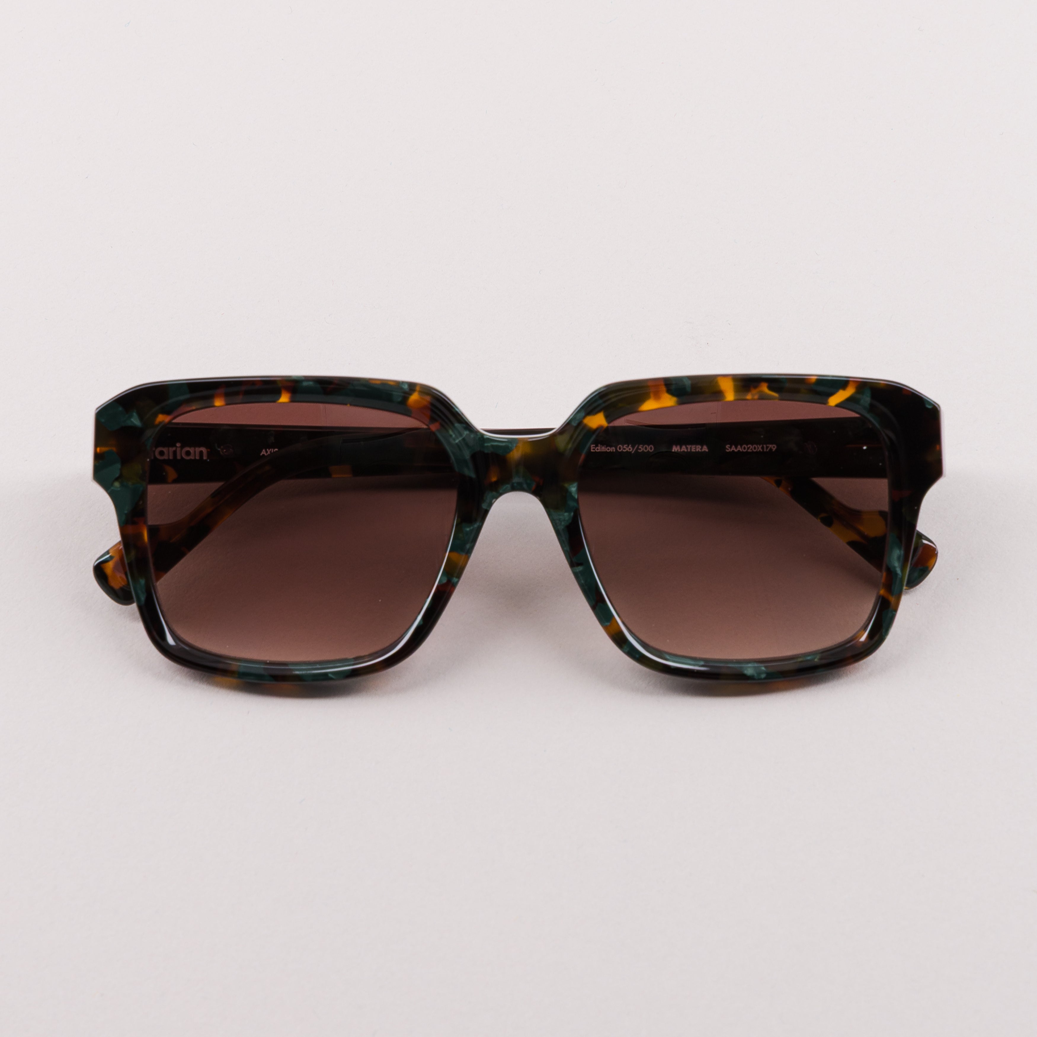 #color_Tortoise shell green