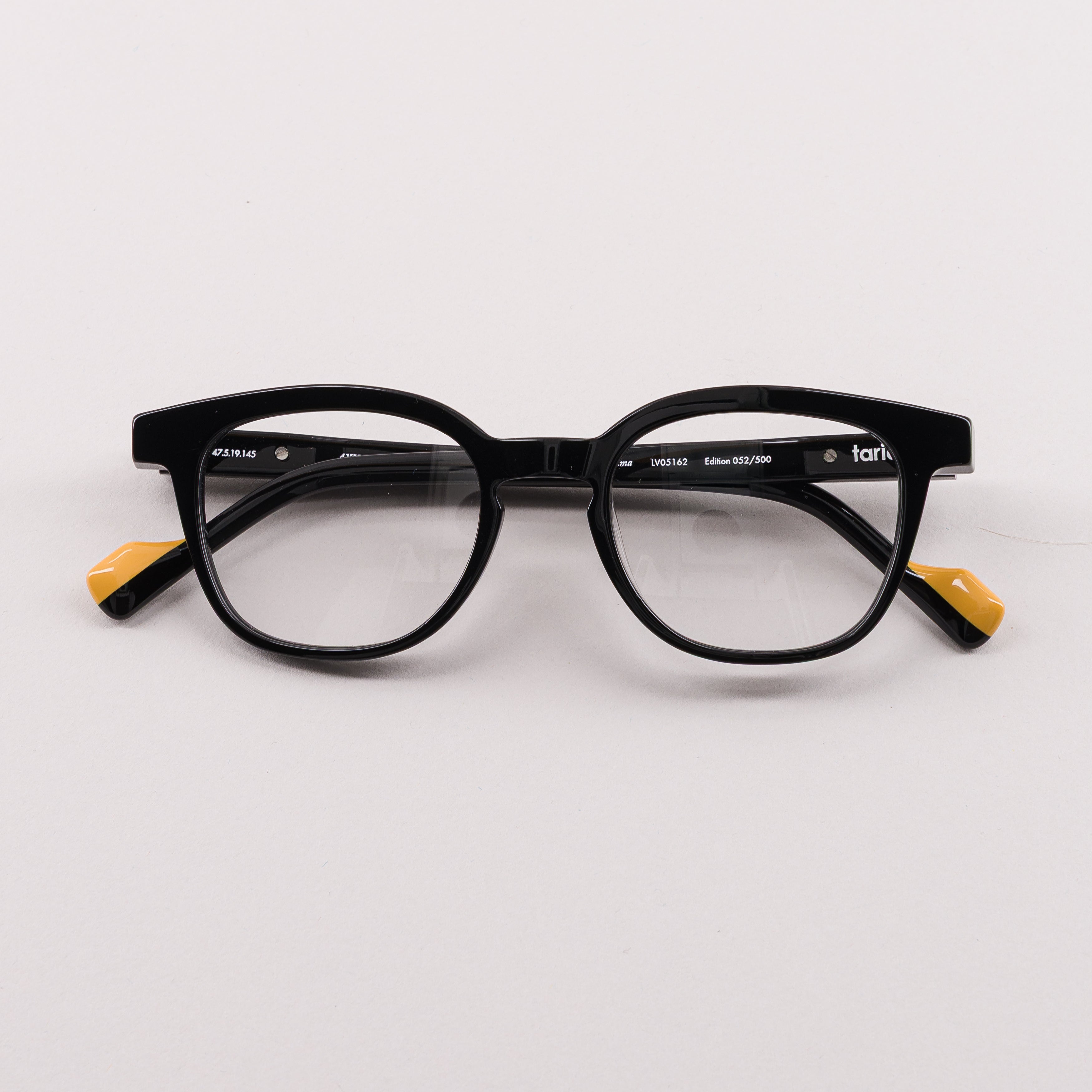 #couleur_Black and mustard
