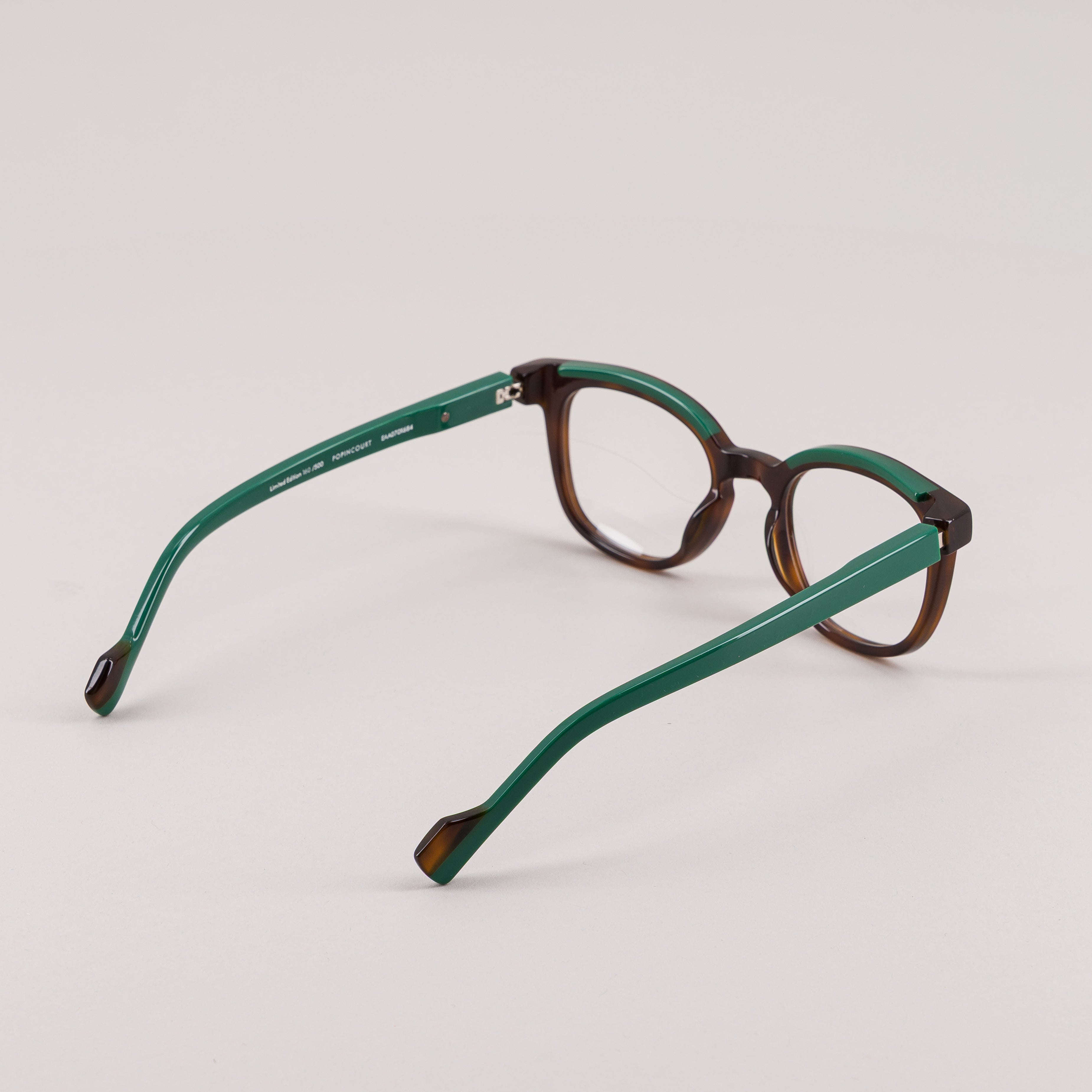 #color_tortoise shell green