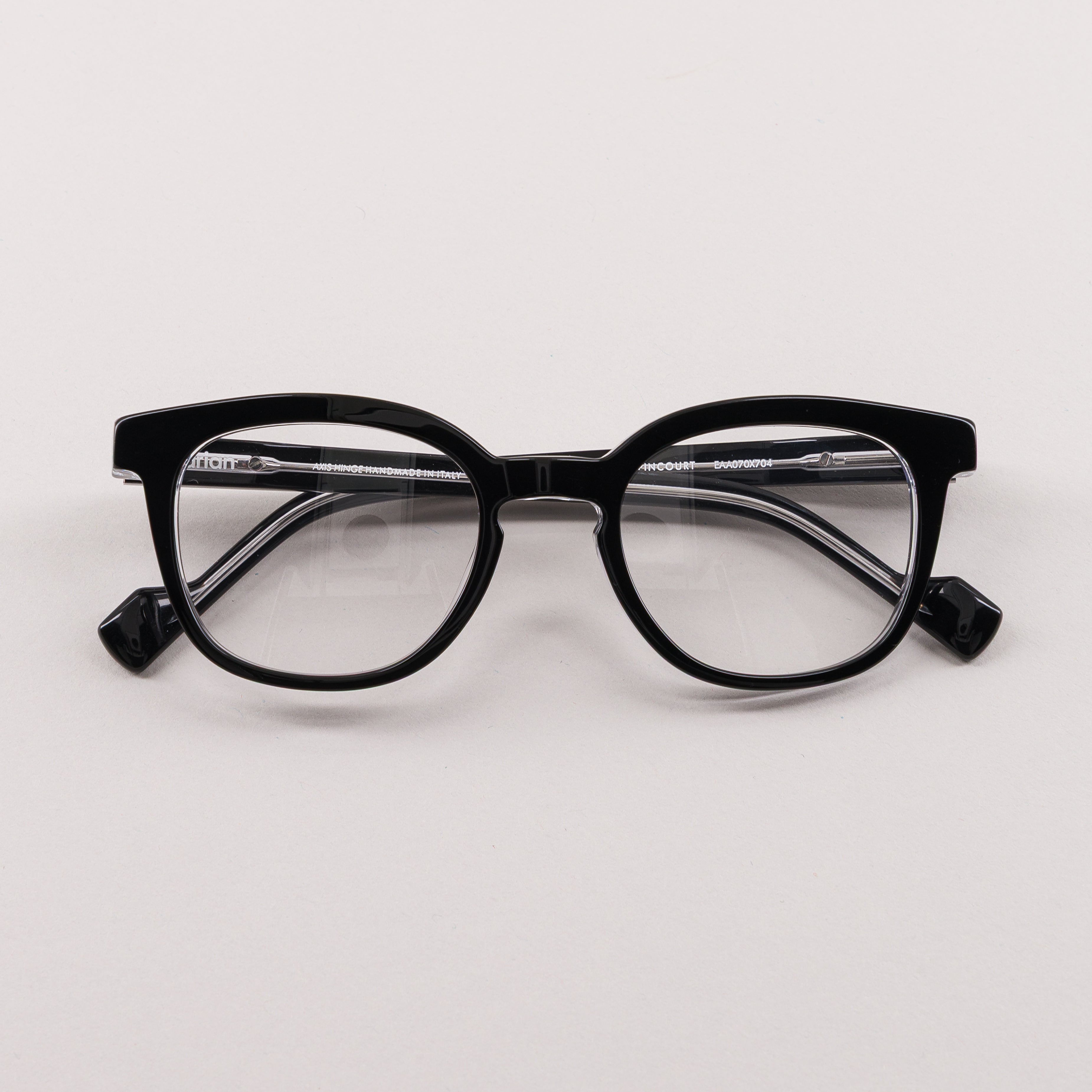 #color_black clear