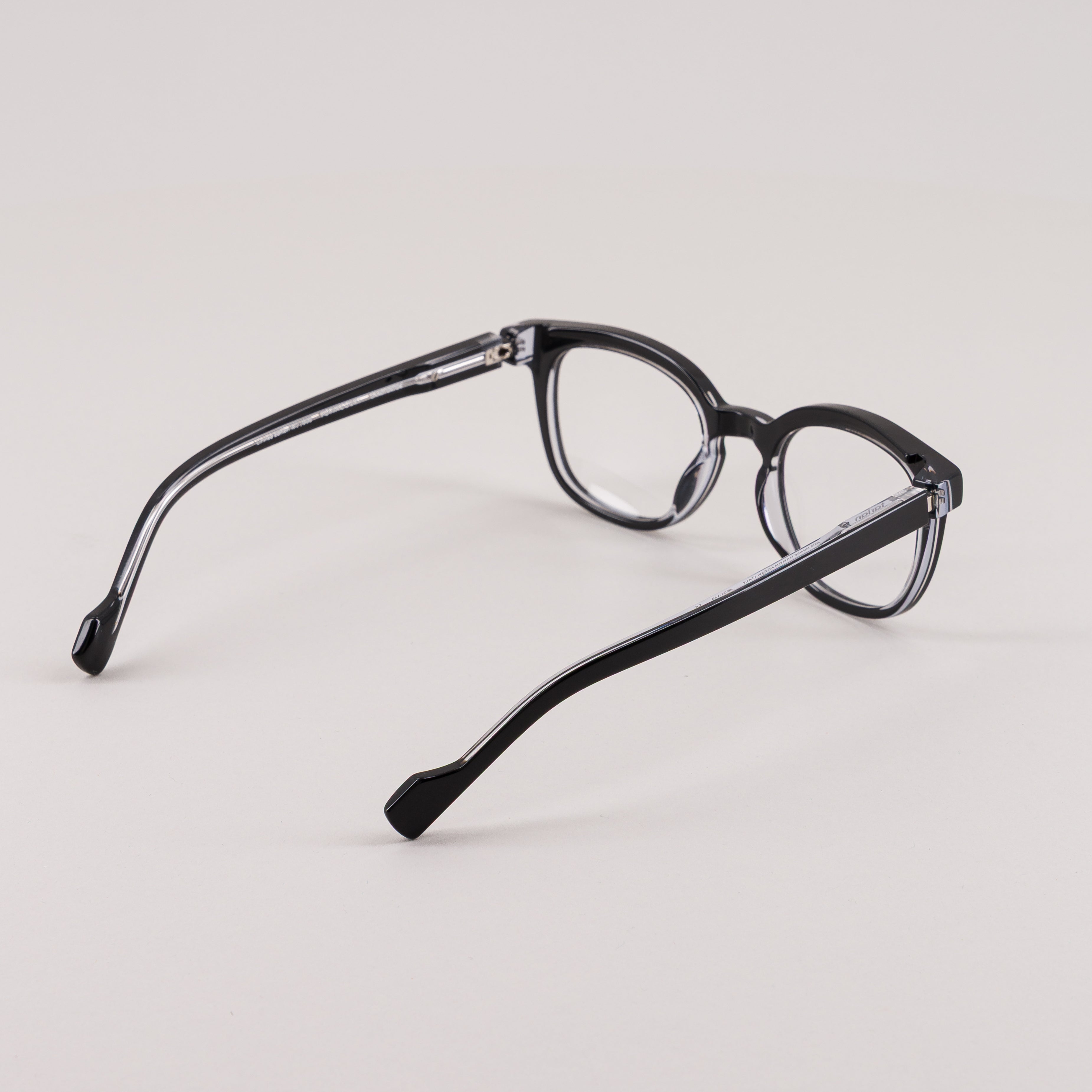 #color_black clear