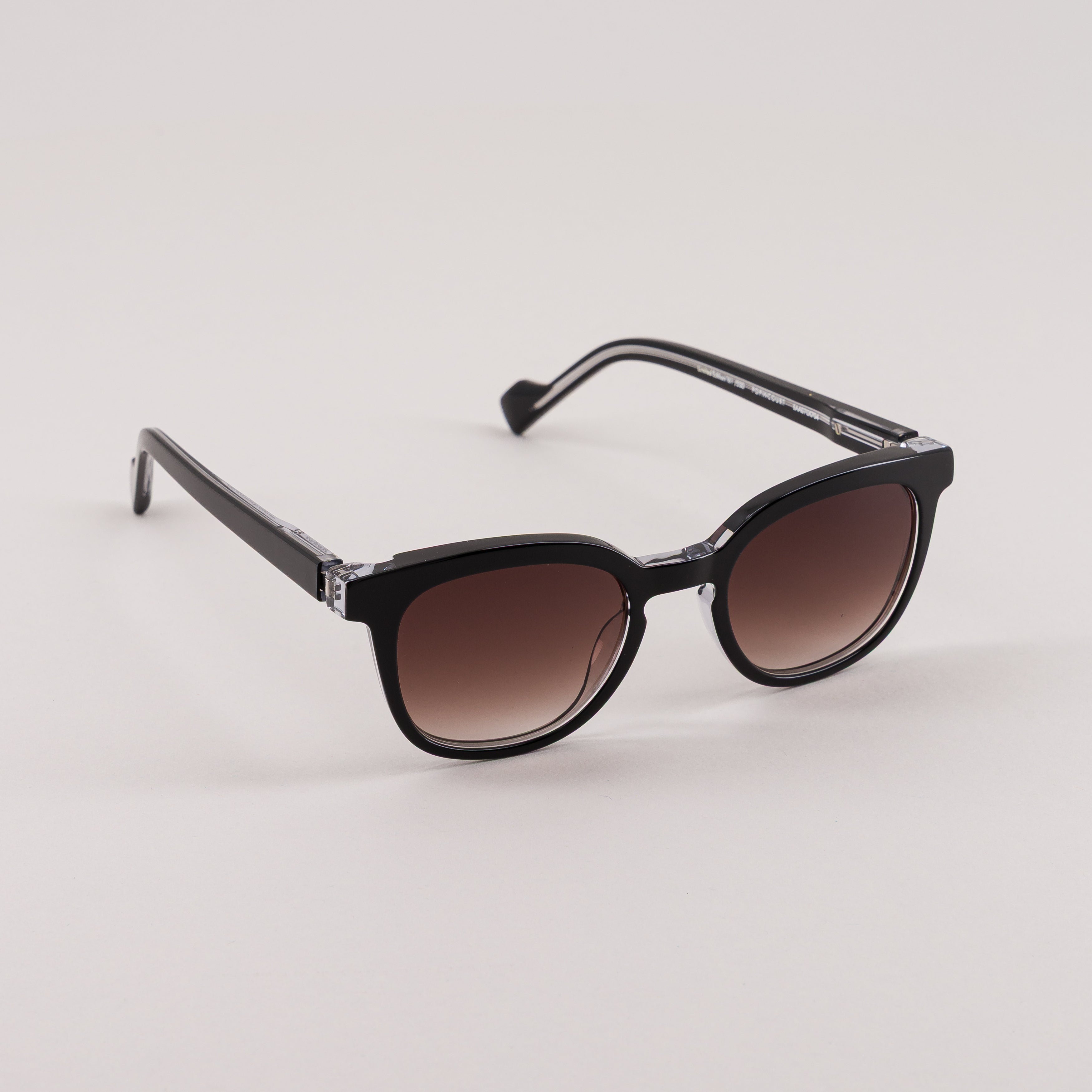 #color_black clear