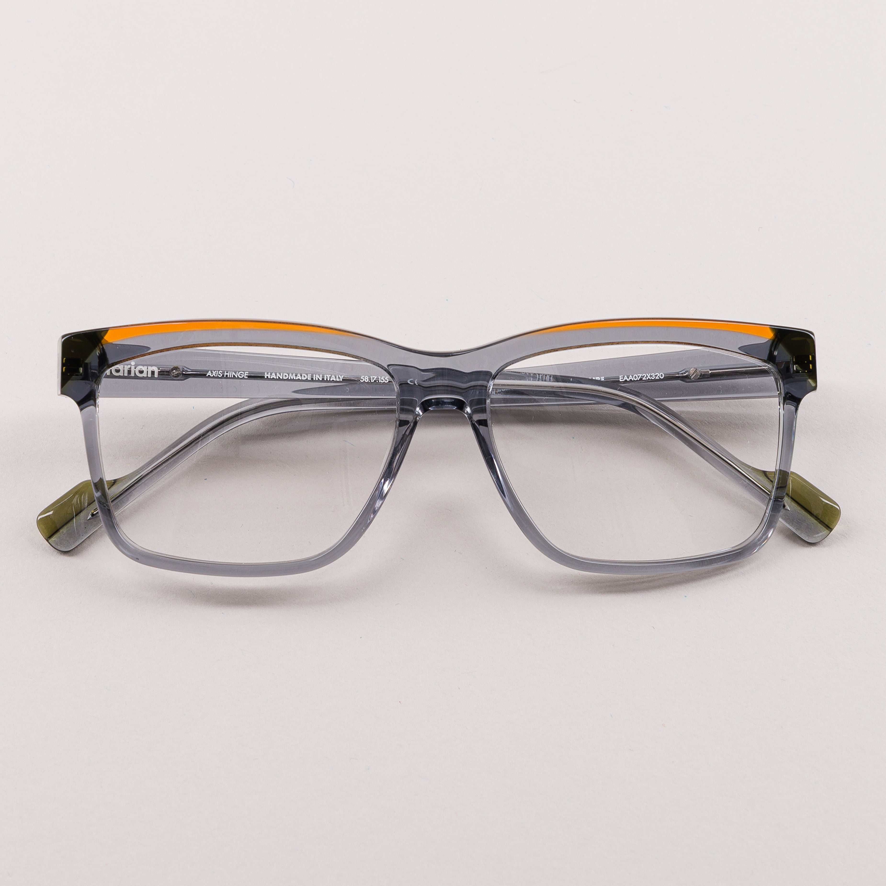 #color_light grey, orange, kaki