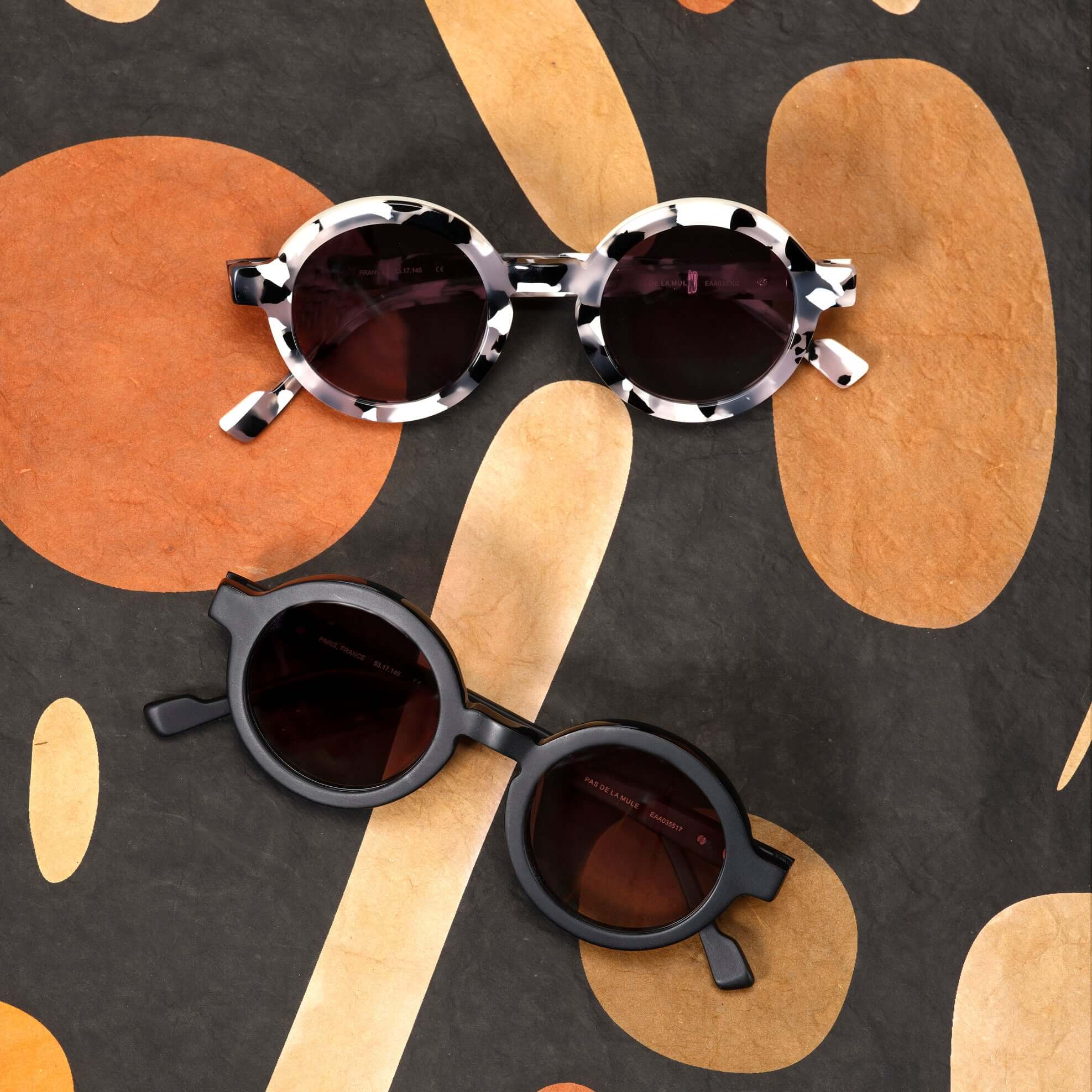 Tarian-Pas-de-la-Mule-round-1-white-black-tortoiseshell-2-black