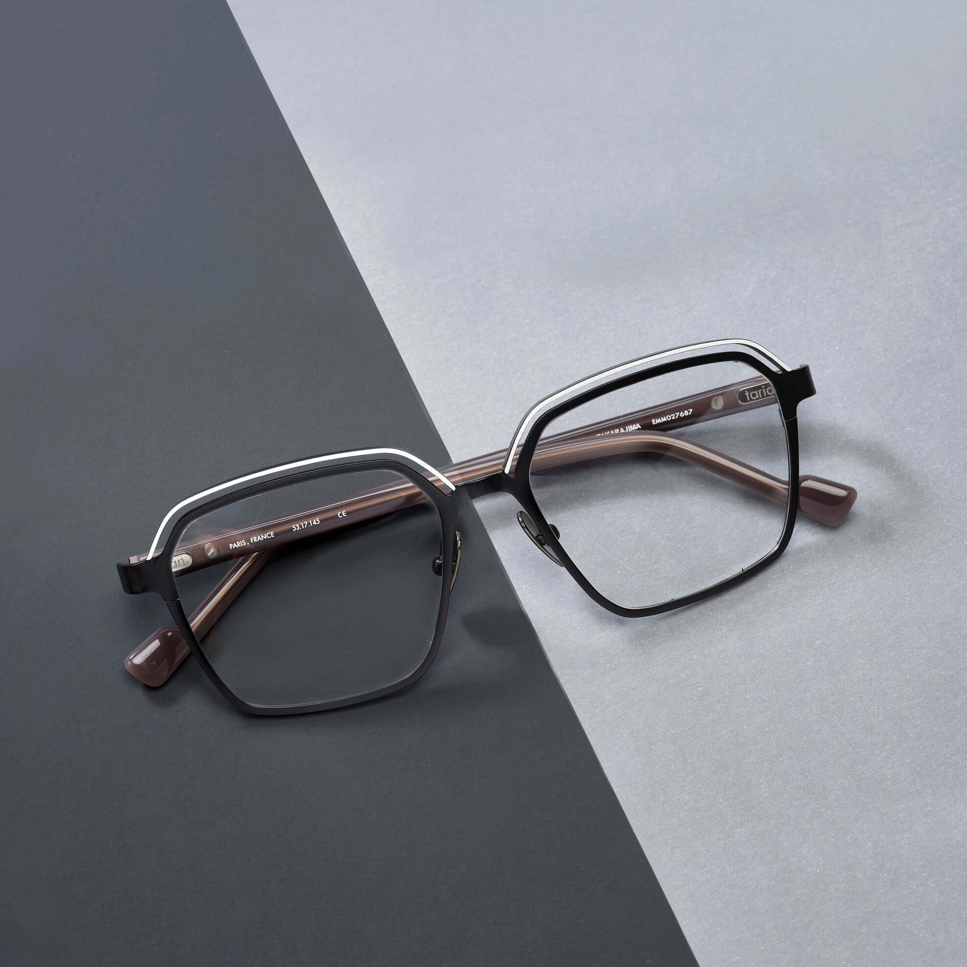 Tarian-Takarajima-large-rectangle-eyewear-black-white