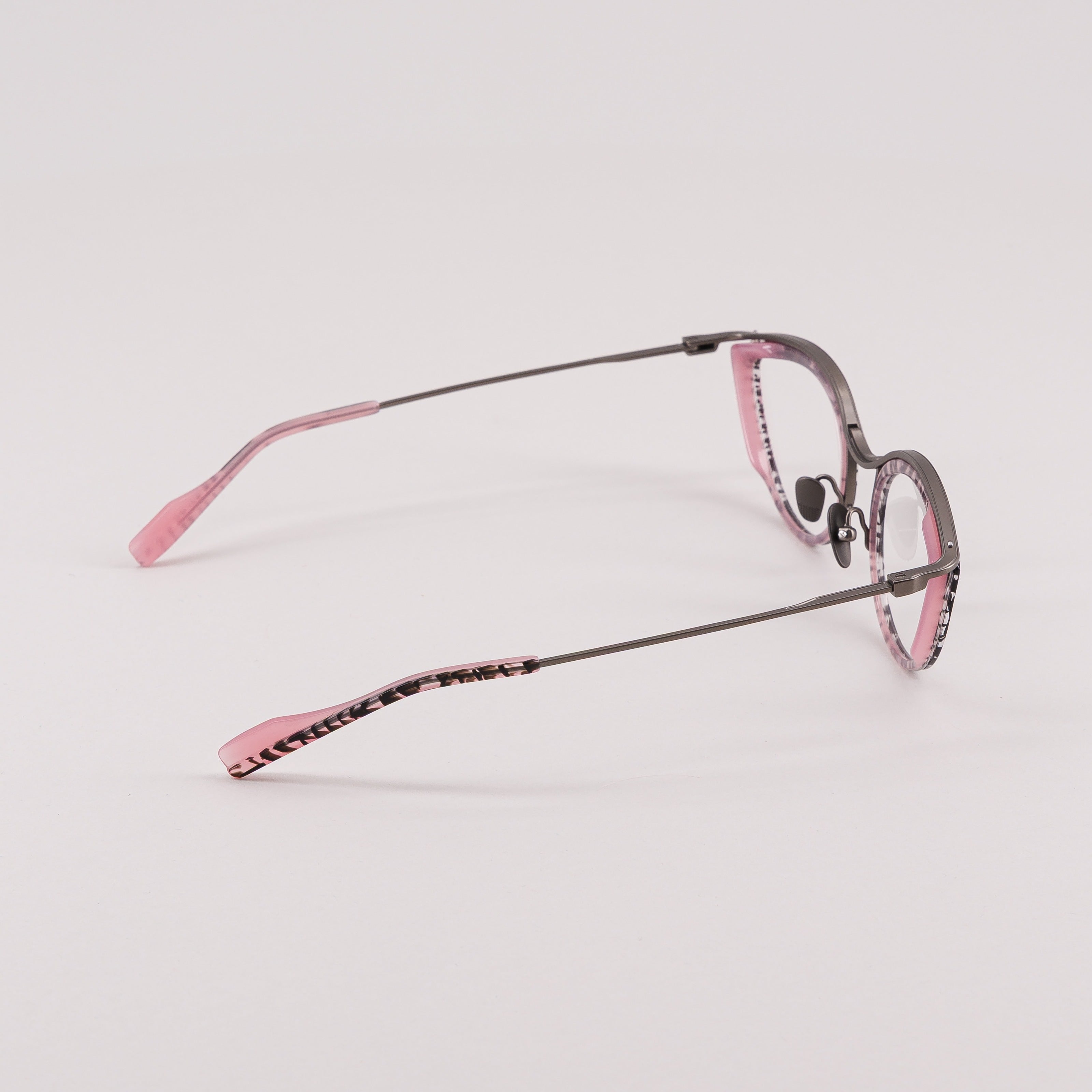 #couleur_Noir tacheté et rose