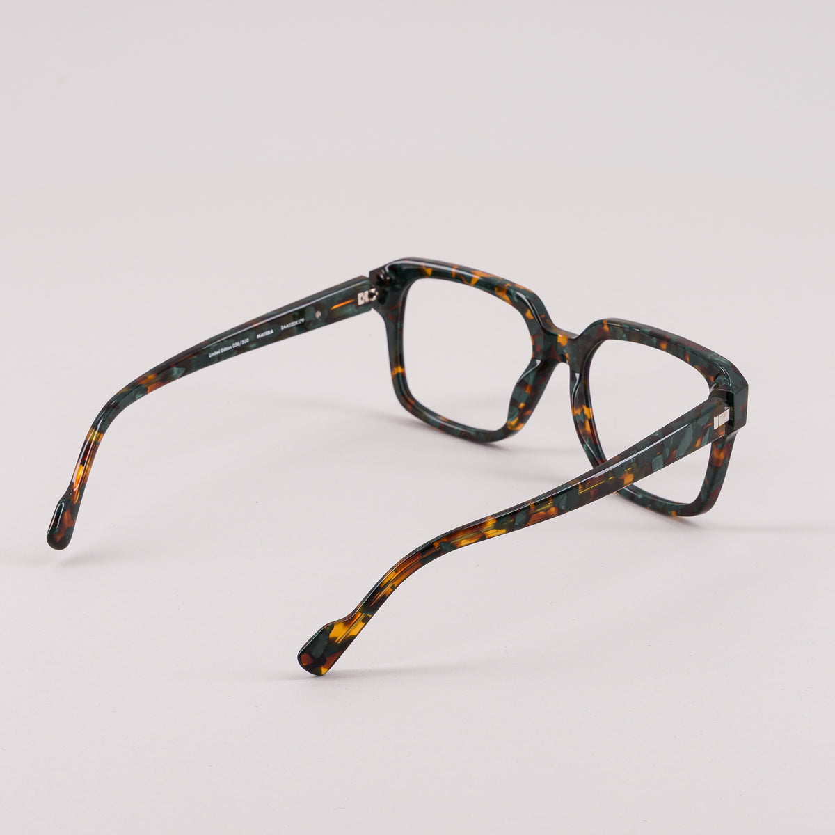 #couleur_Écaille de tortue verte