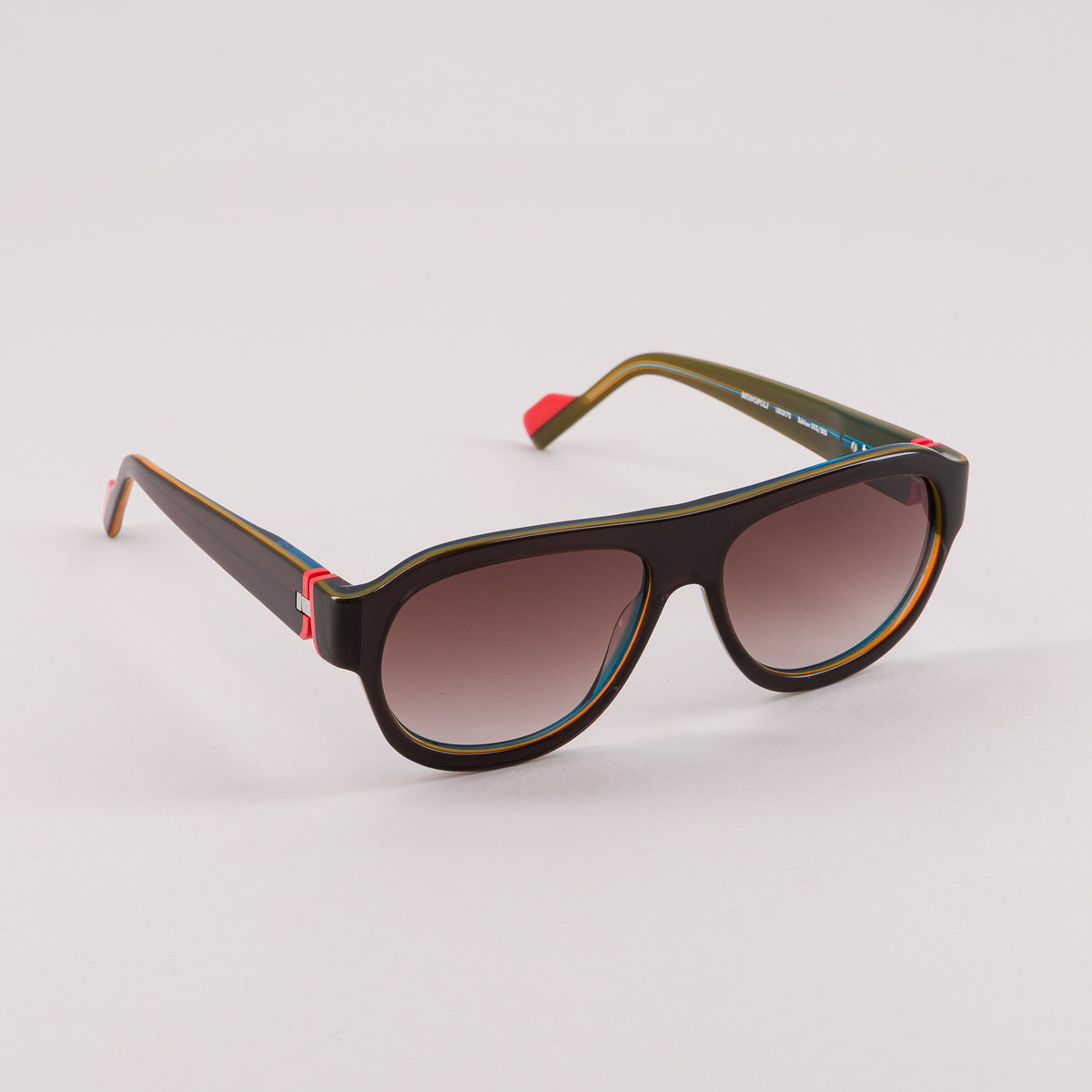 #color_Brown orange green