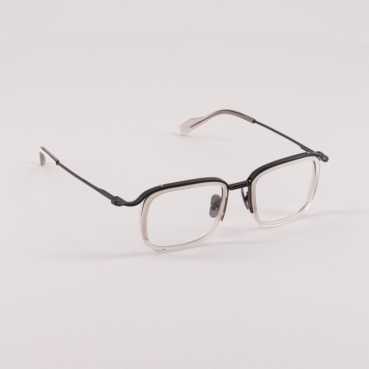 #color_Gradient off-white