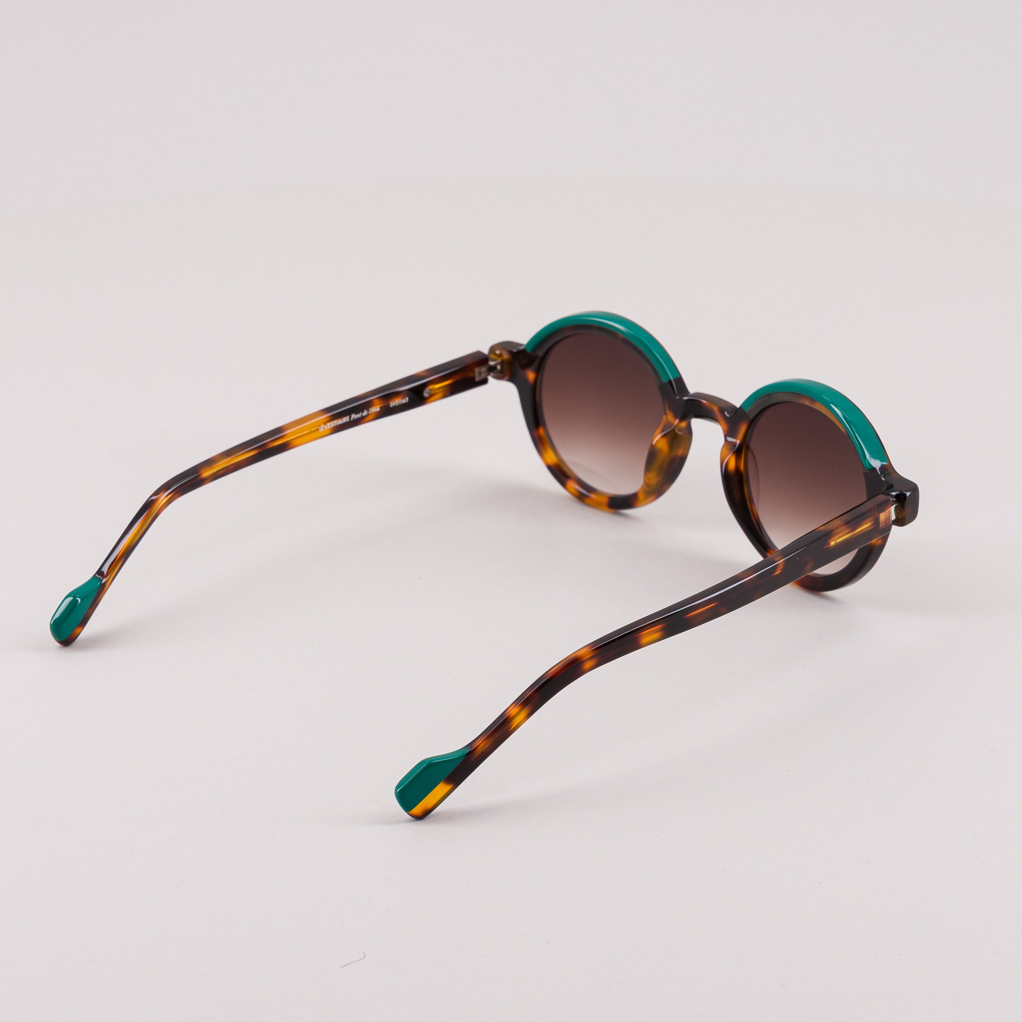 #couleur_Écaille de tortue et vert