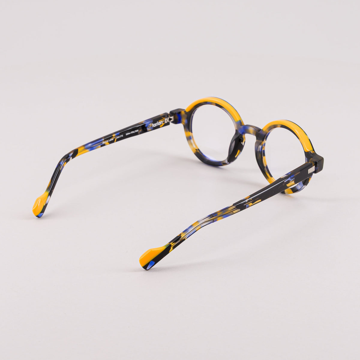 #color_Yellow blue and black