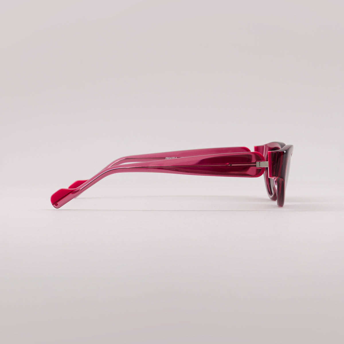 #color_Burgundy and pink