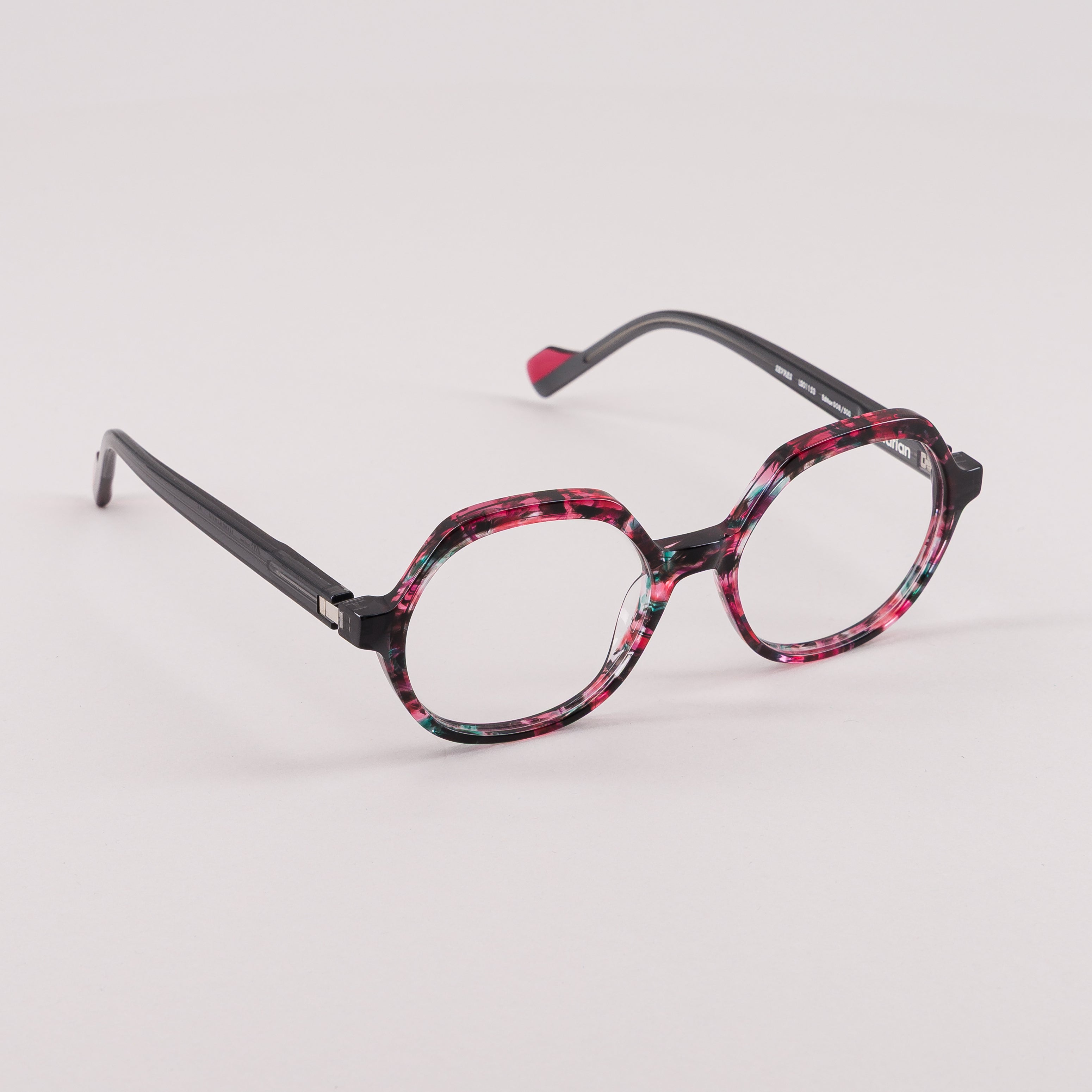#color_Patchwork red and black