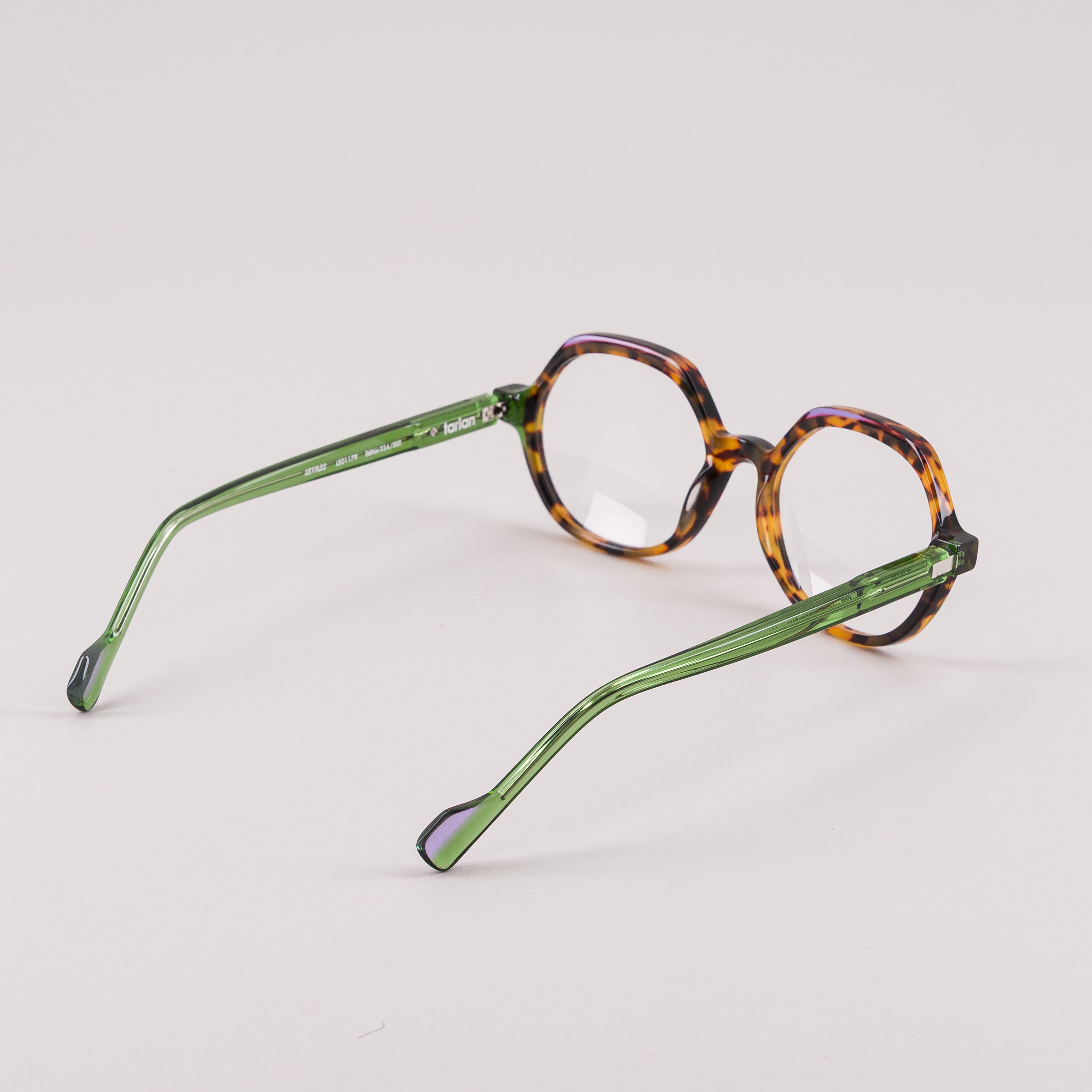 #couleur_Écaille et vert