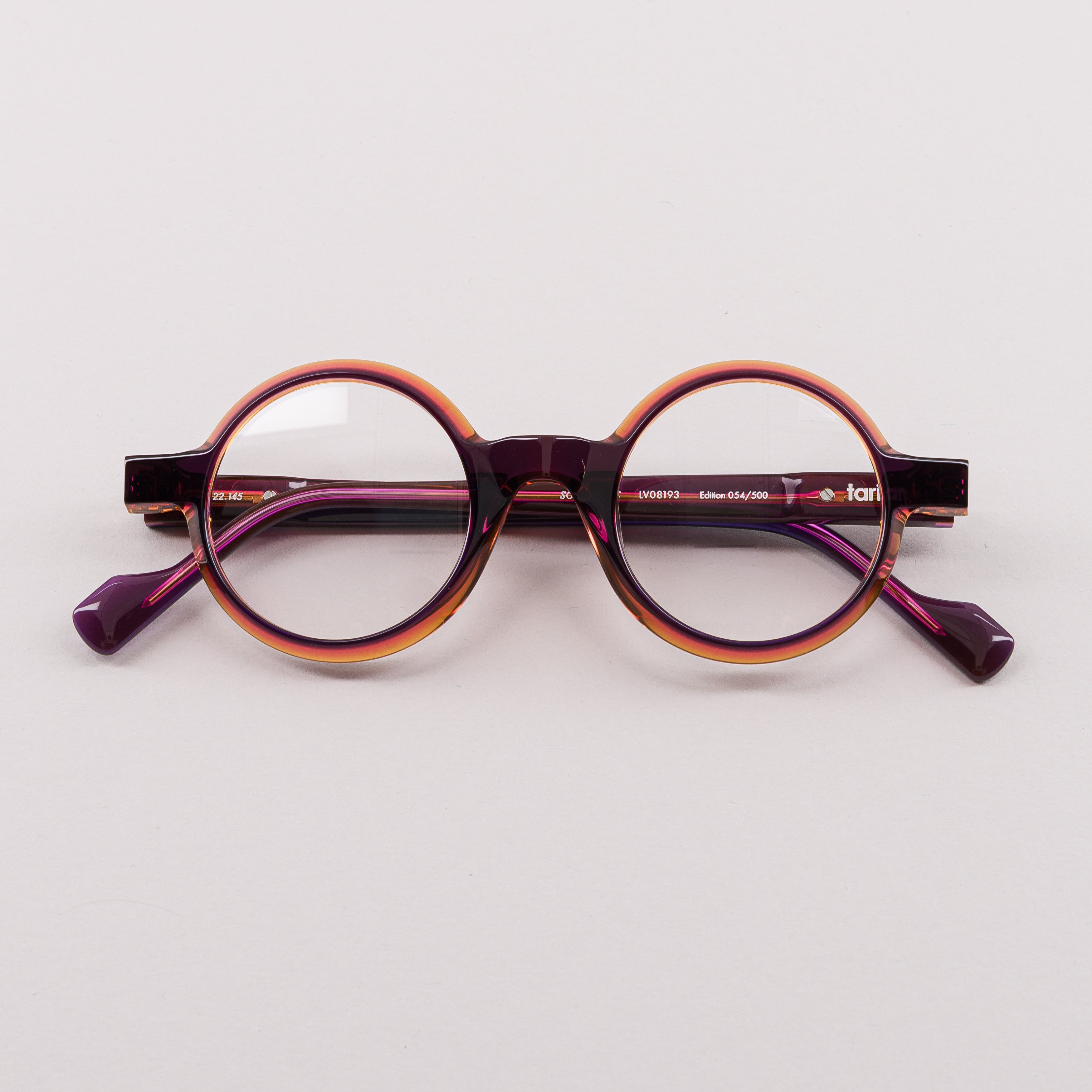 #color_Burgundy and pink