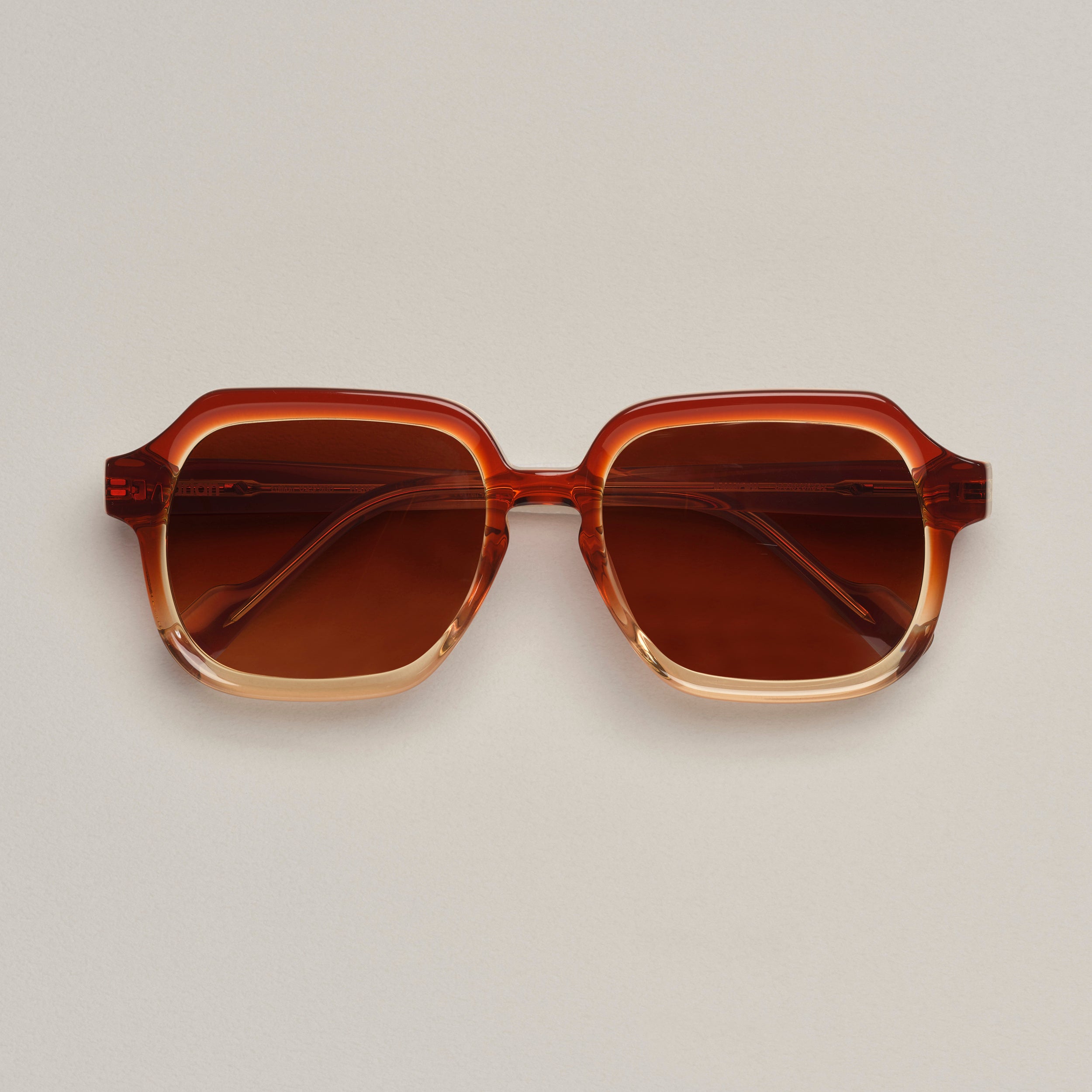 Tarian-Gallipoli-large-rectangle-sunglasses-brown-gradient-clear