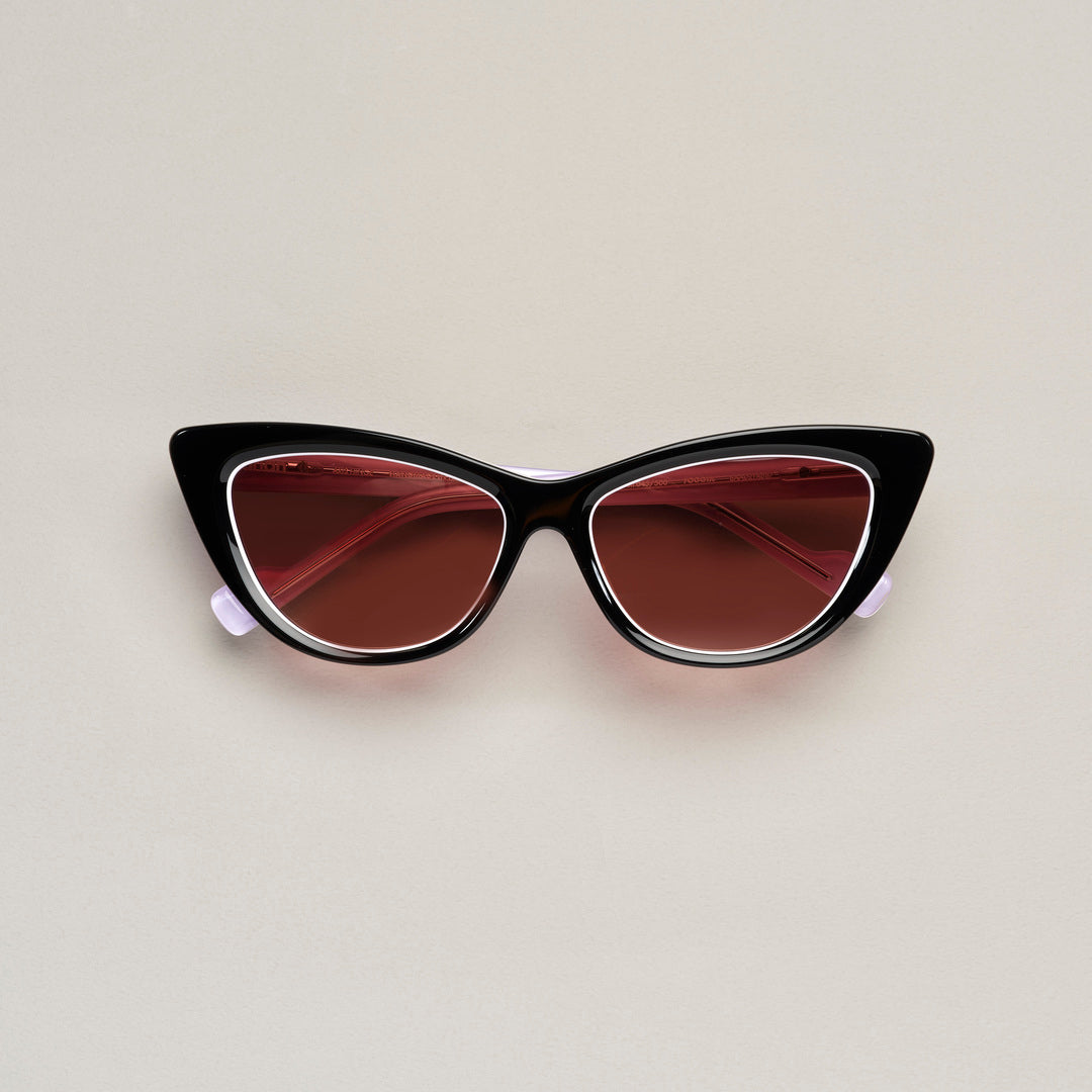 Tarian-Foggia-cateye-sunglasses-black-white