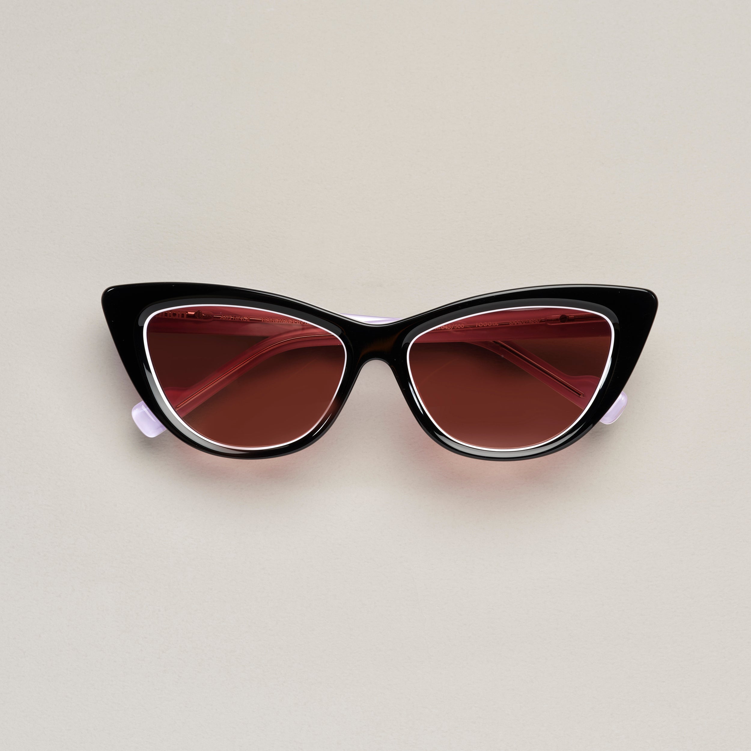 Tarian-Foggia-cateye-sunglasses-black-white