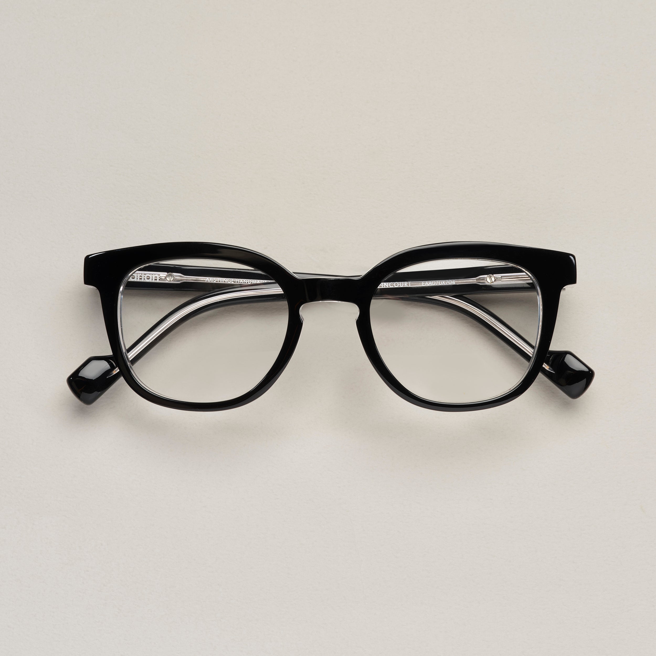 Tarian-Popincourt-pantos-eyewear-black-clear