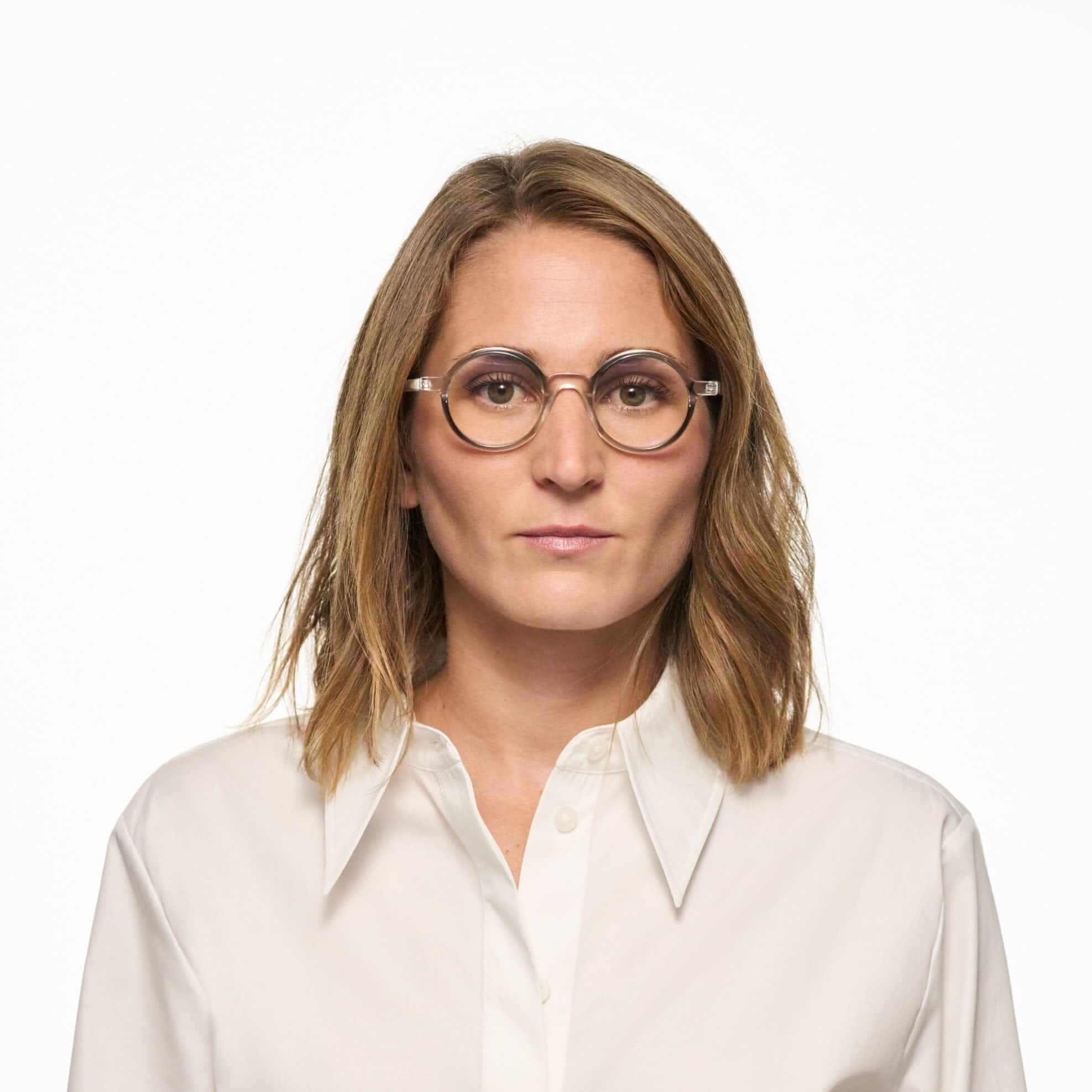 Tarian-Rue-de-Turenne-small-round-eyewear-light-clear-pink-green-portrait