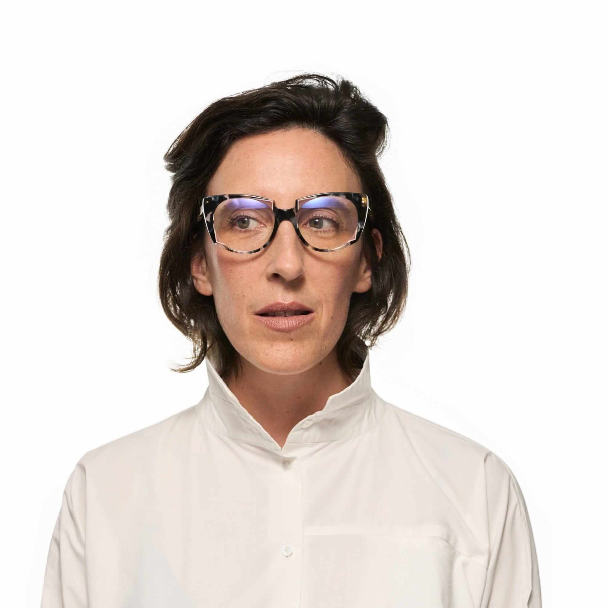 Tarian-U-Sbirru-oval-cateye-eyewear-pink-tortoiseshell-portrait