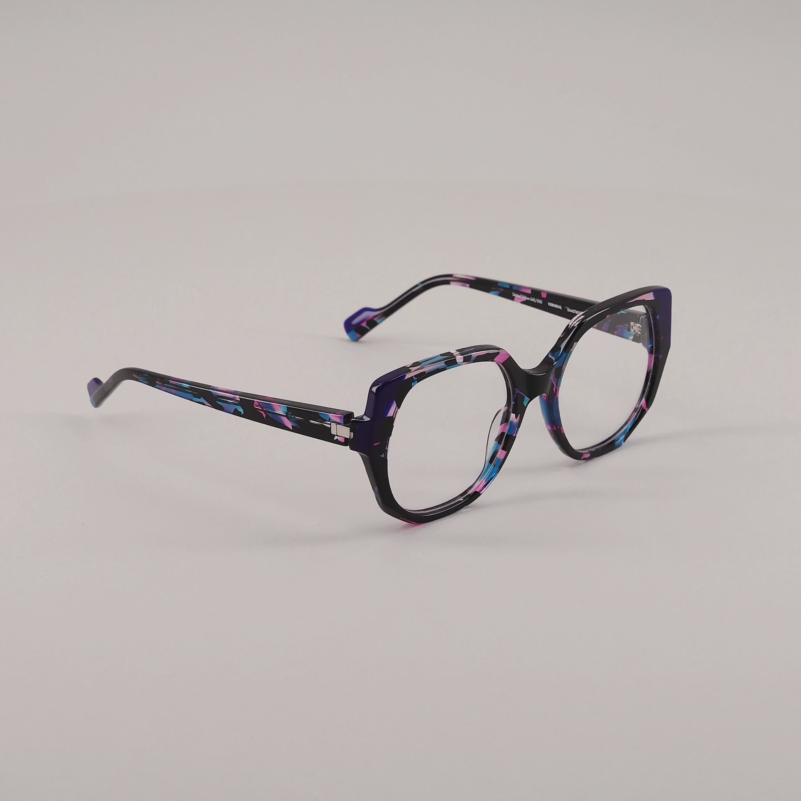 #color_Tortoise shell multi pink, blue